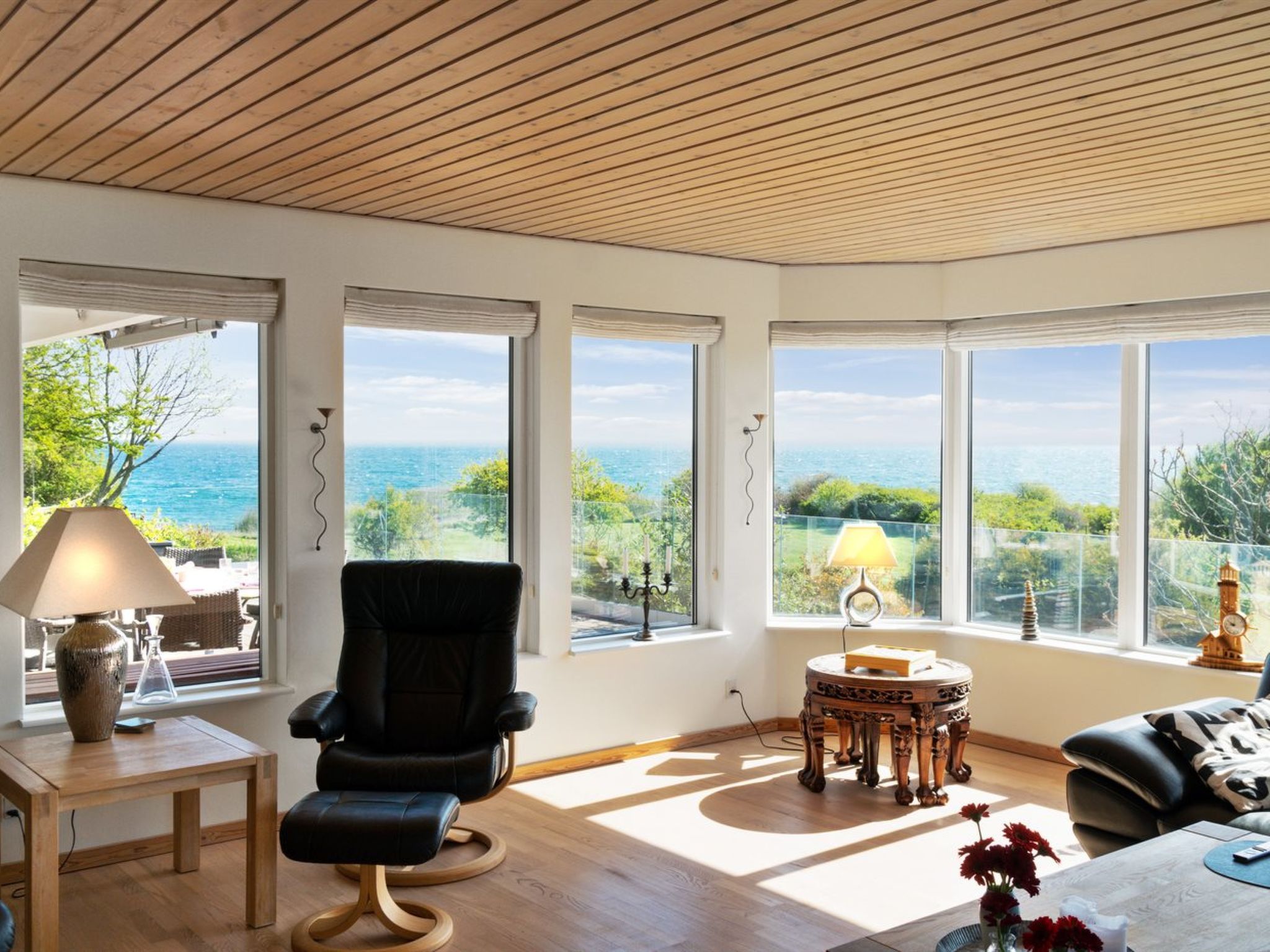 "Sahid" - 20m from the sea-Inside