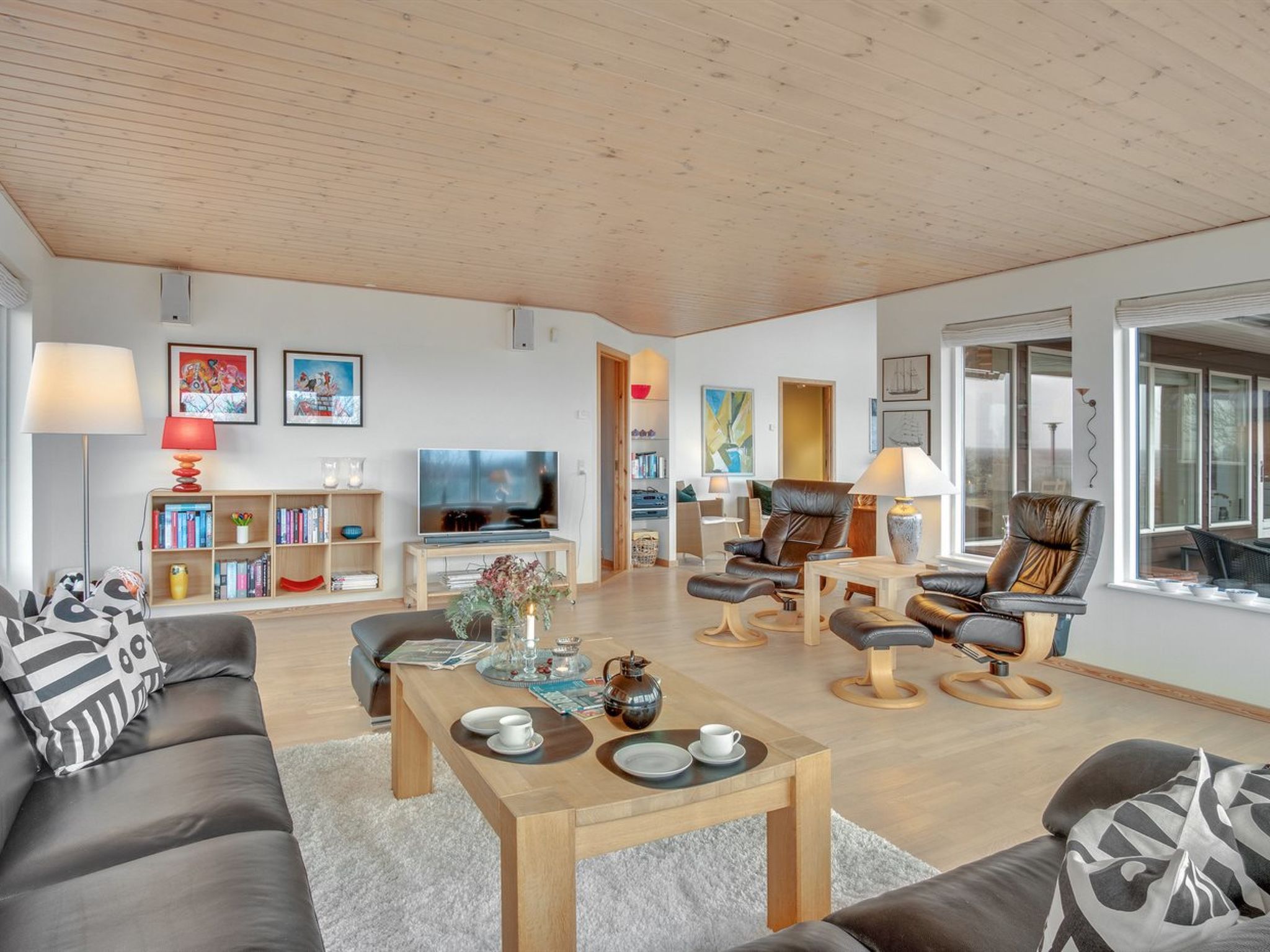 "Sahid" - 20m from the sea-Inside