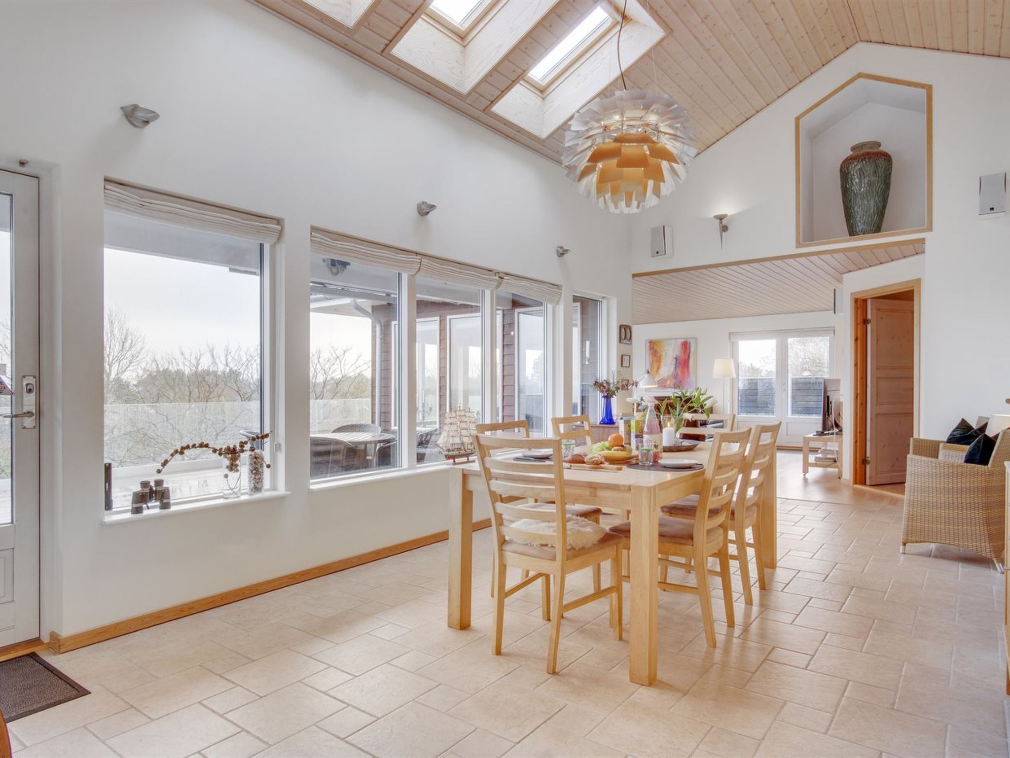 "Sahid" - 20m from the sea-Inside