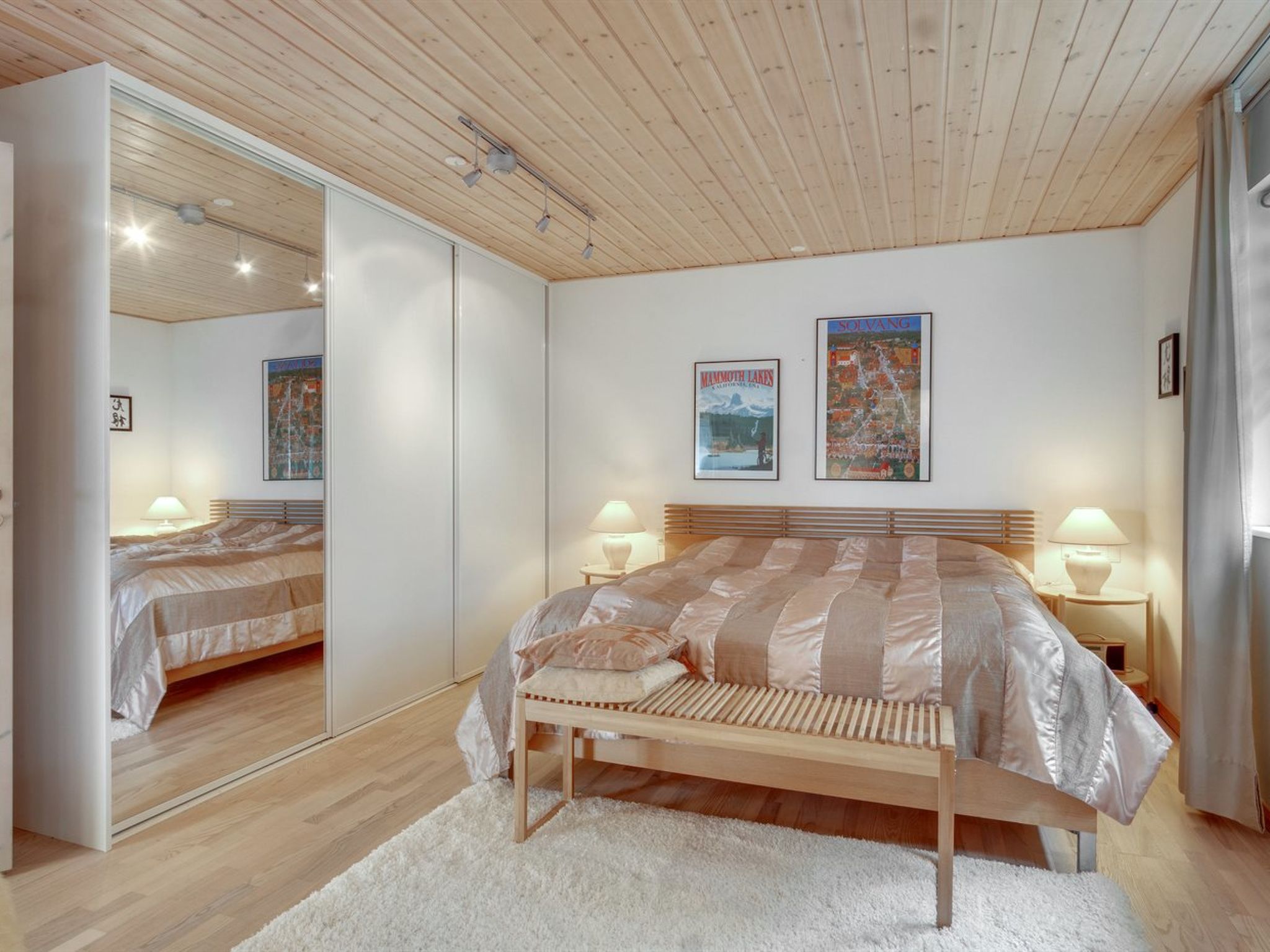 "Sahid" - 20m from the sea-Inside