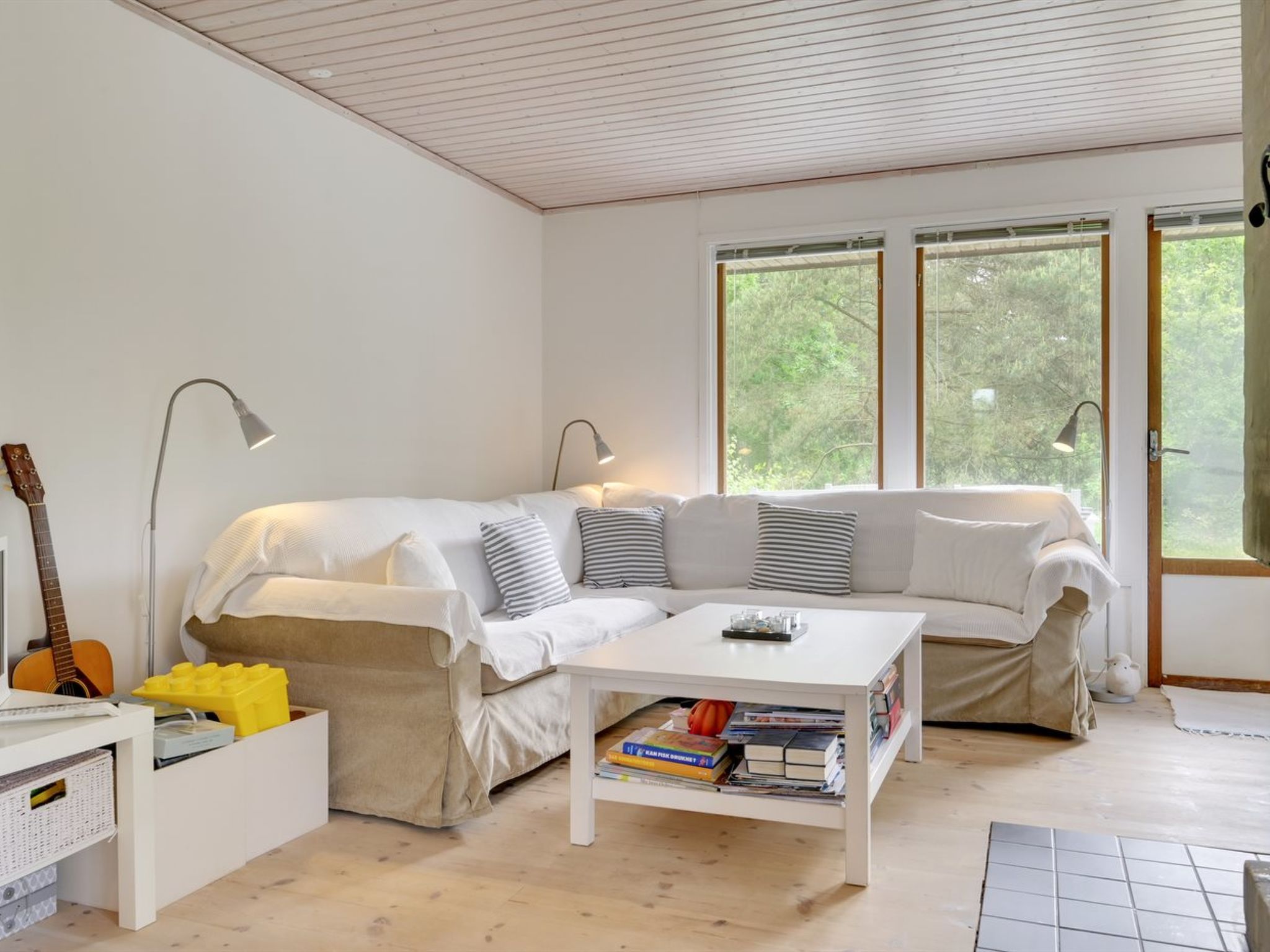 "Jute" - 100m from the sea-Drinnen