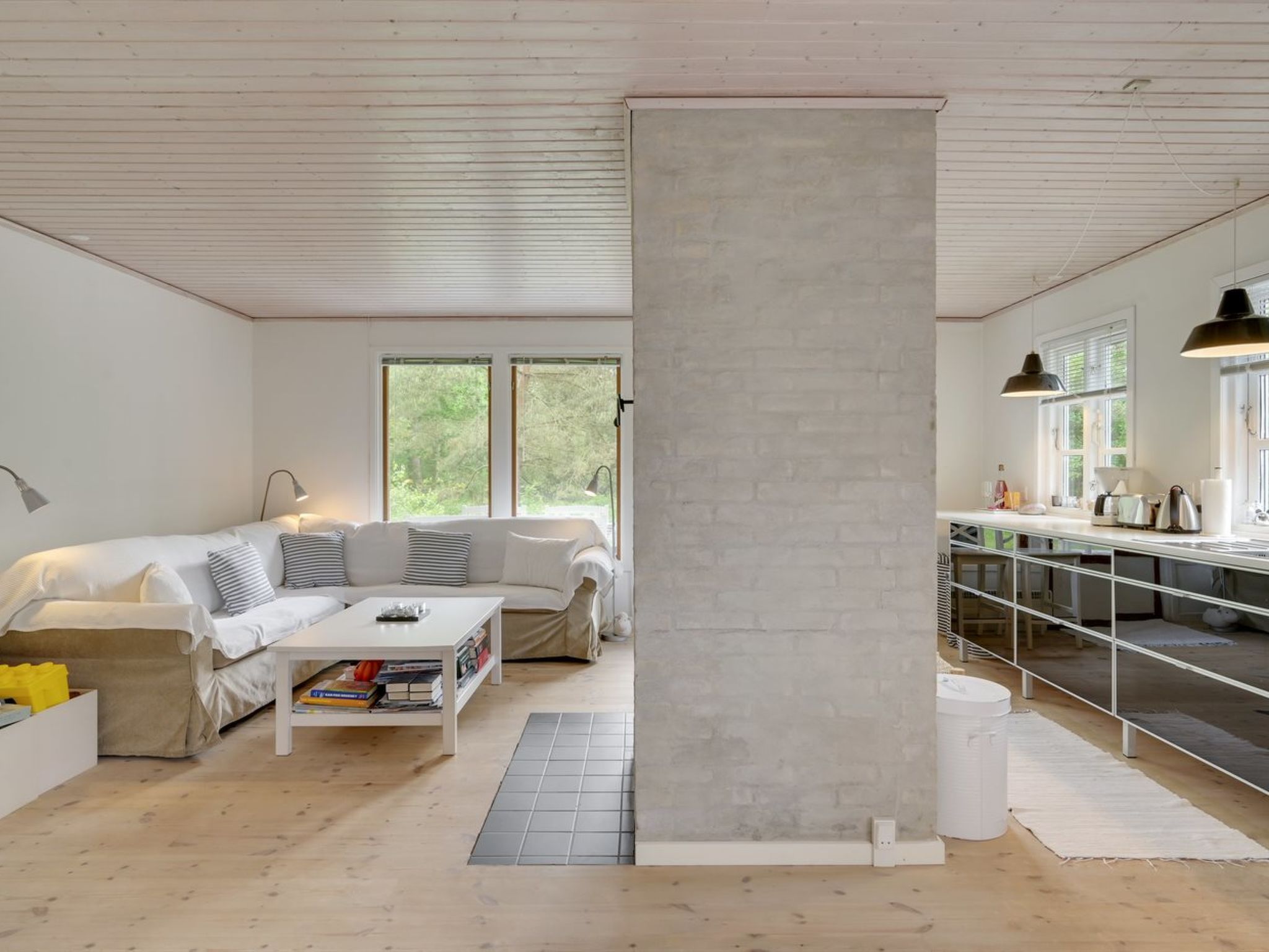 "Jute" - 100m from the sea-Drinnen