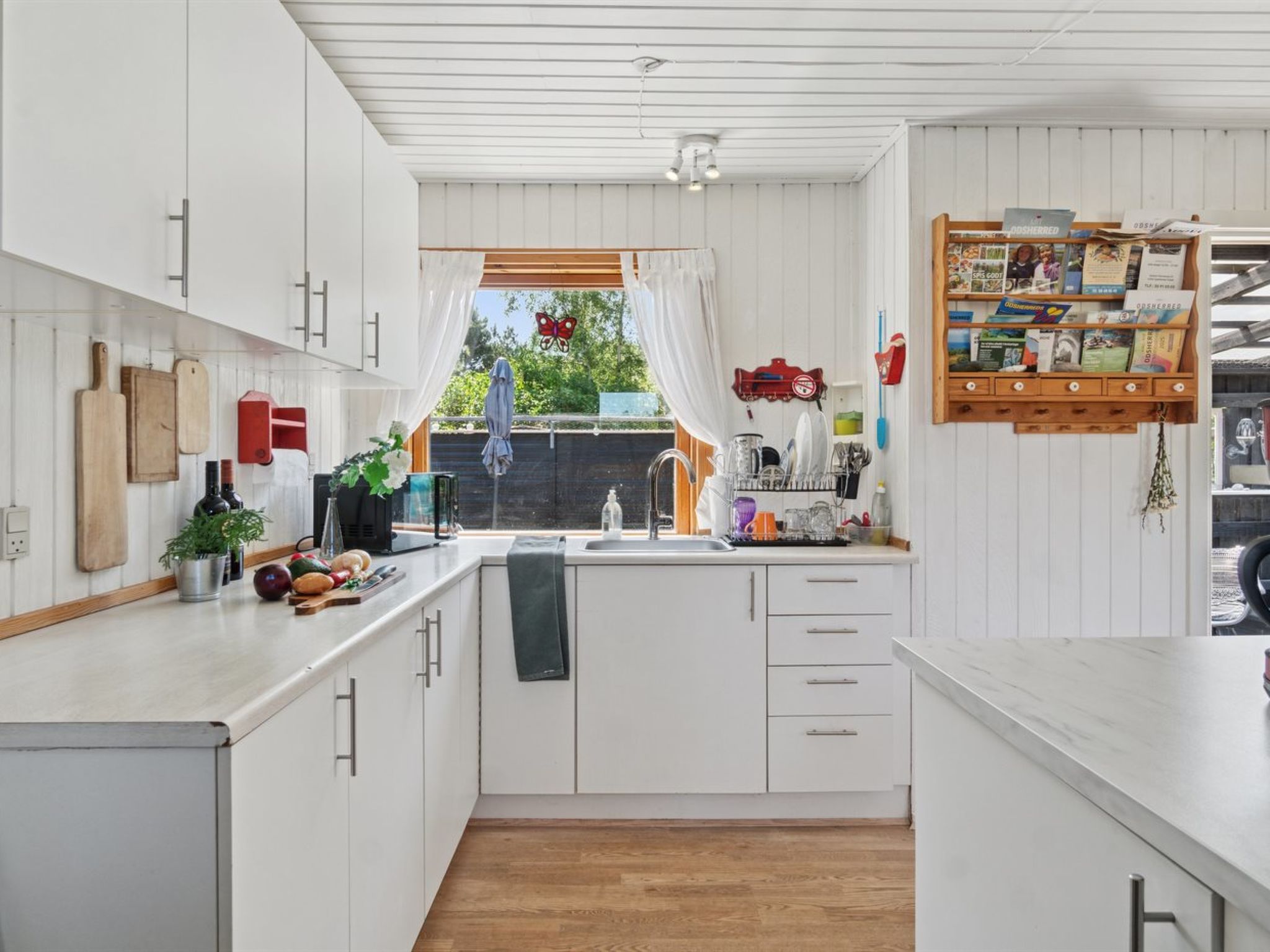 "Ludvika" - 350m from the sea-Binnen