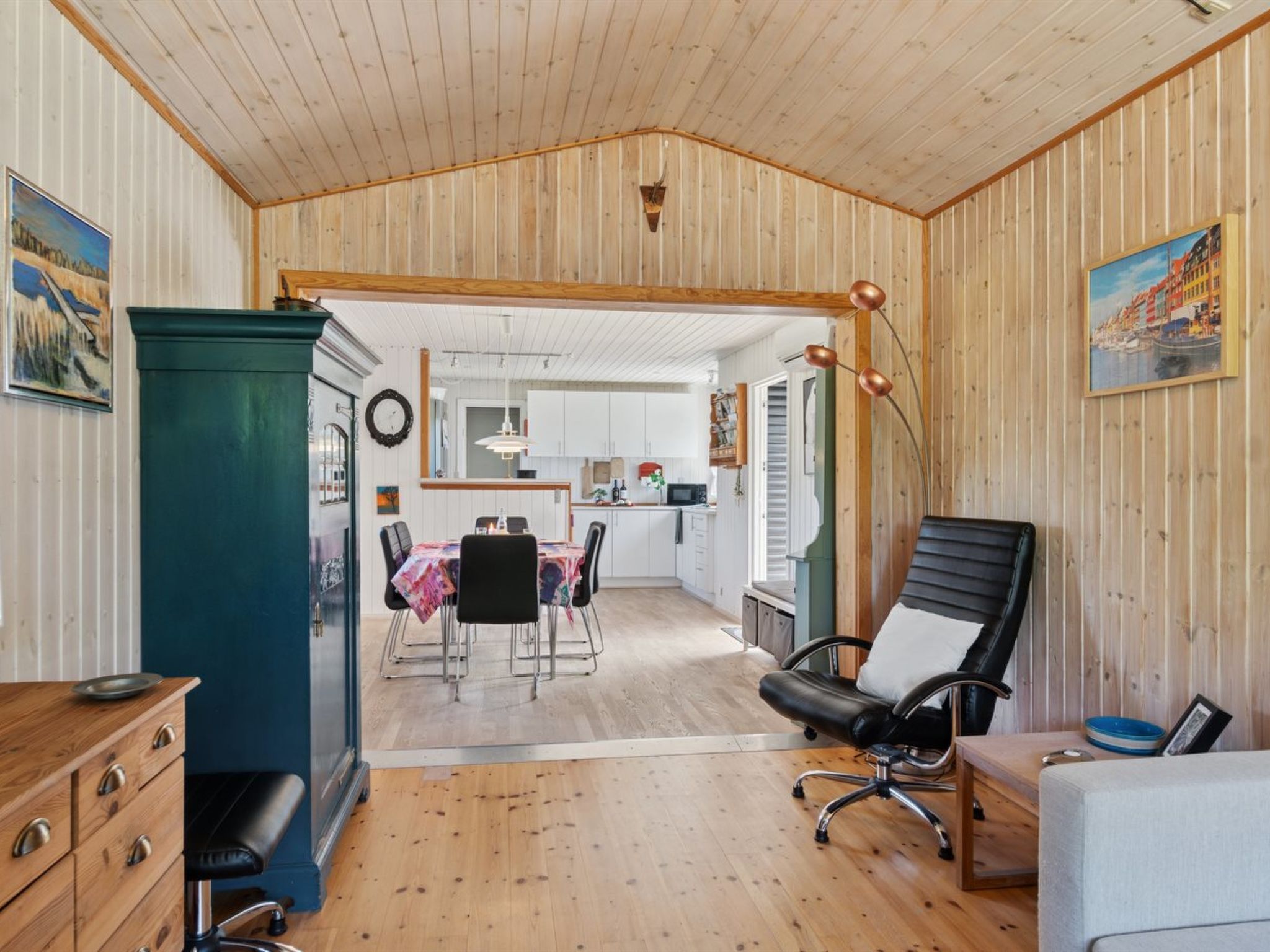 "Ludvika" - 350m from the sea - Binnen