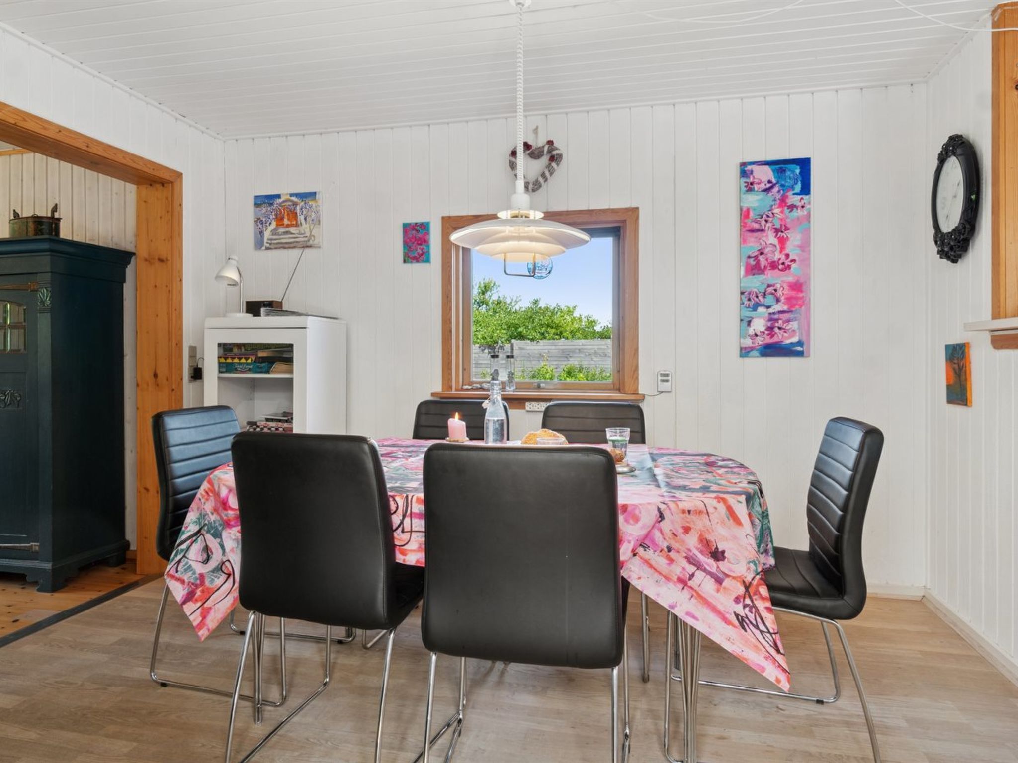 "Ludvika" - 350m from the sea - Binnen