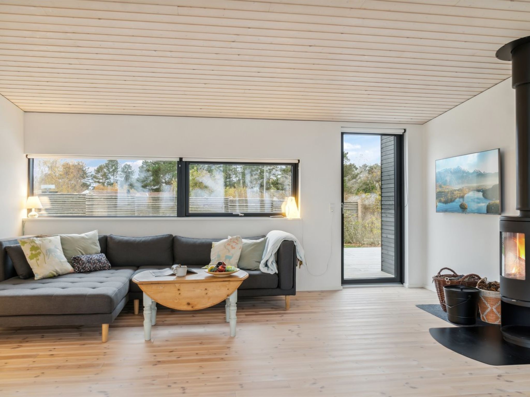 "Herlugh" - 10m from the sea-Binnen