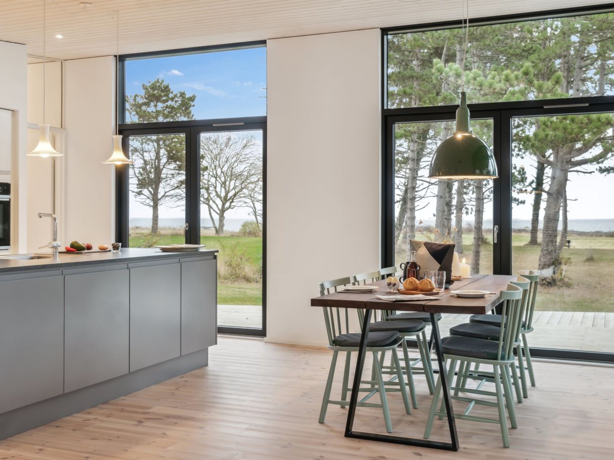 "Herlugh" - 10m from the sea-Binnen