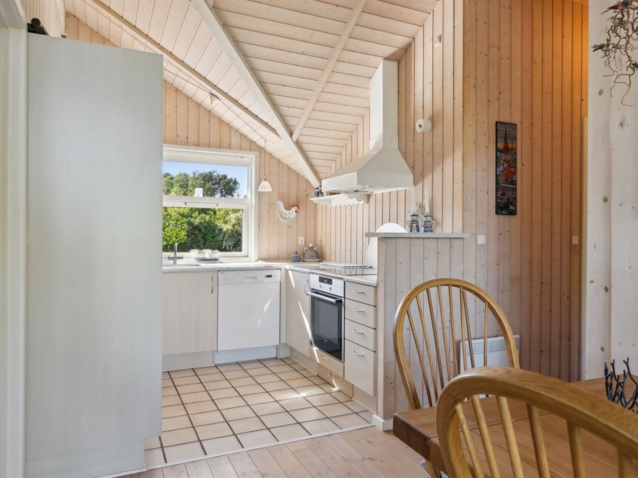"Sukie" - 100m from the sea - Inside