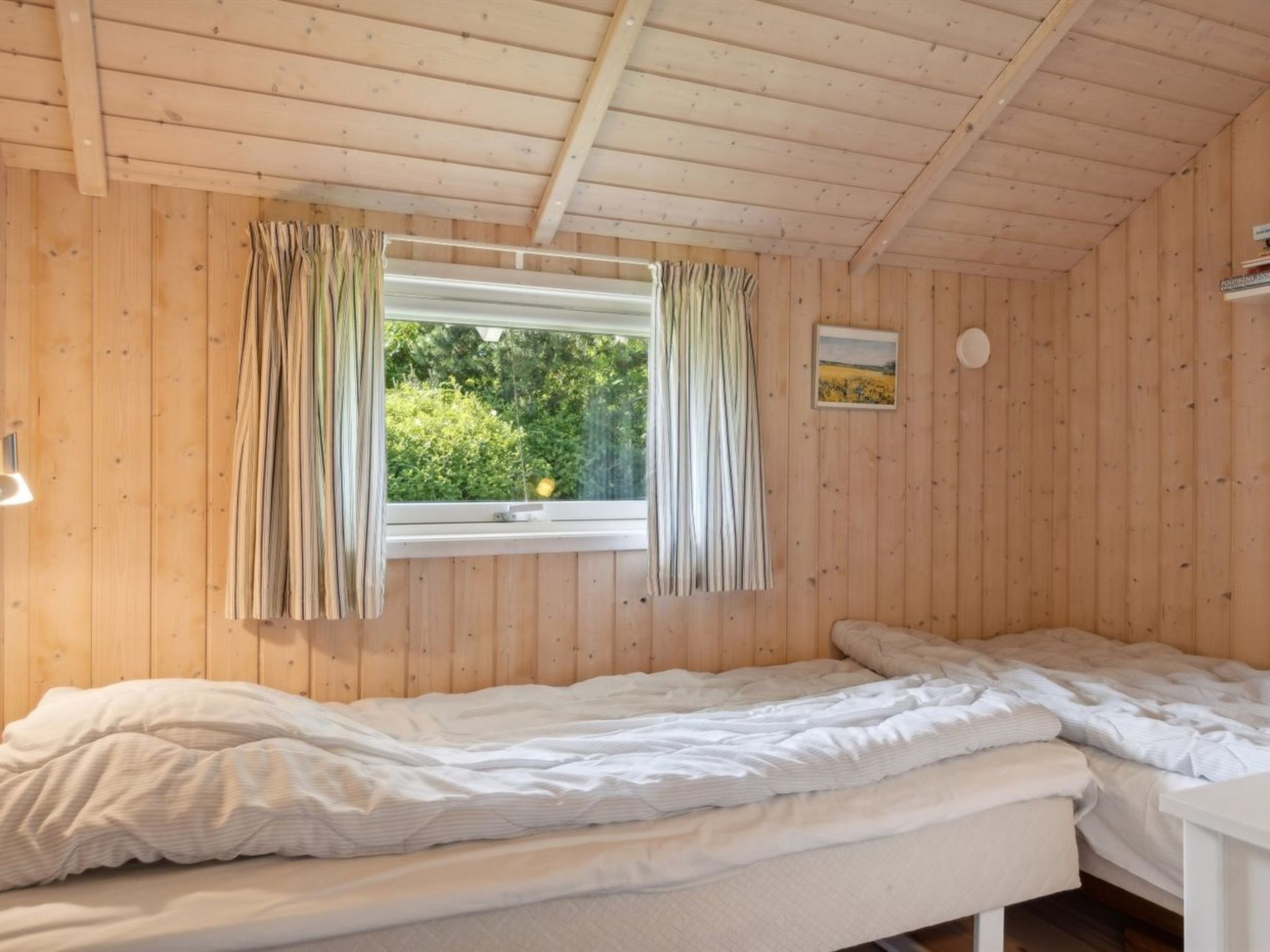 "Sukie" - 100m from the sea - Inside