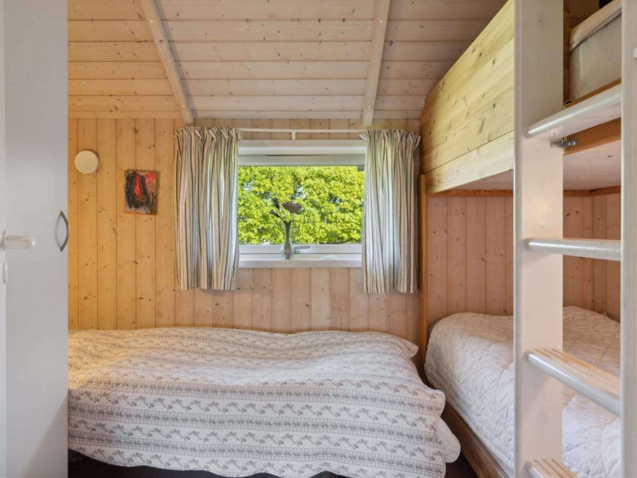 "Sukie" - 100m from the sea - Inside