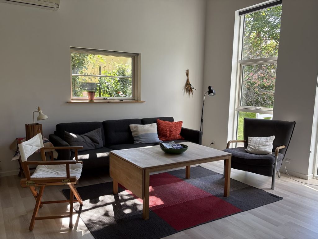 'Erikke' - 575m from the sea