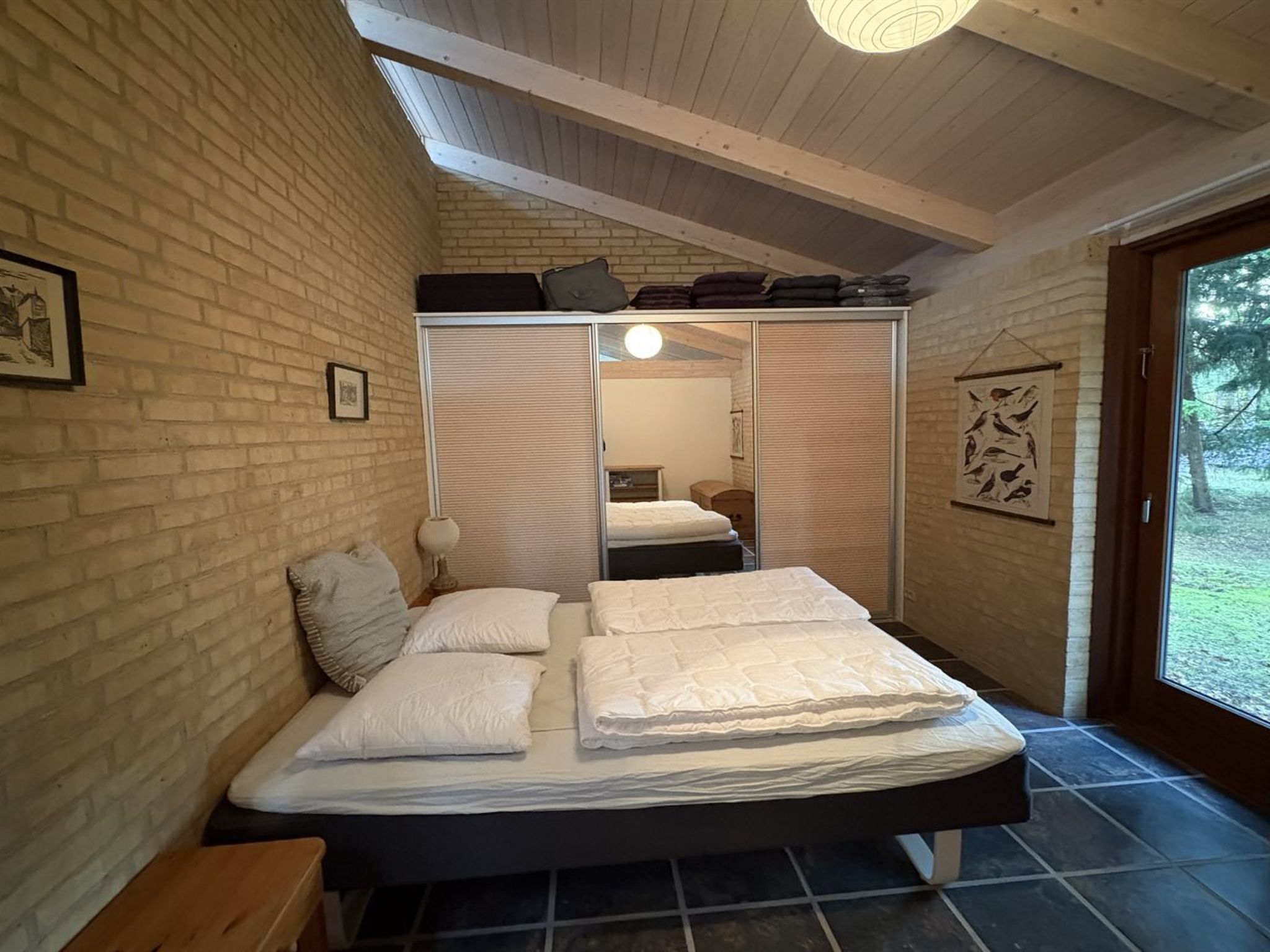 "Jorid" -  from the sea-Binnen