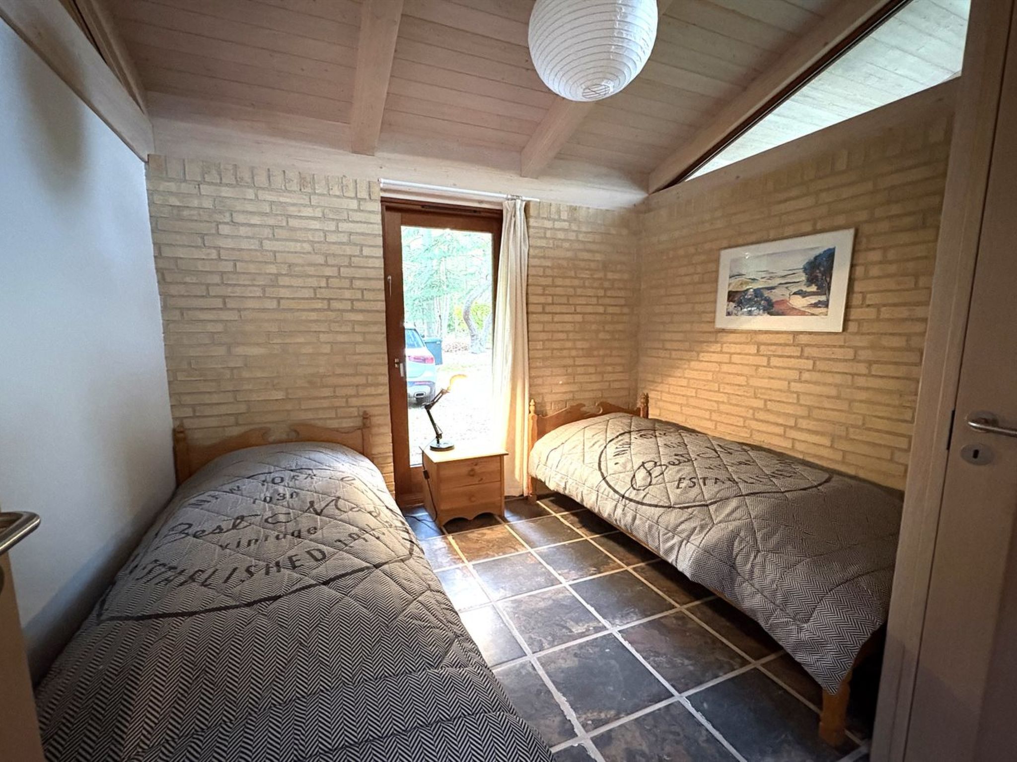 "Jorid" -  from the sea-Binnen