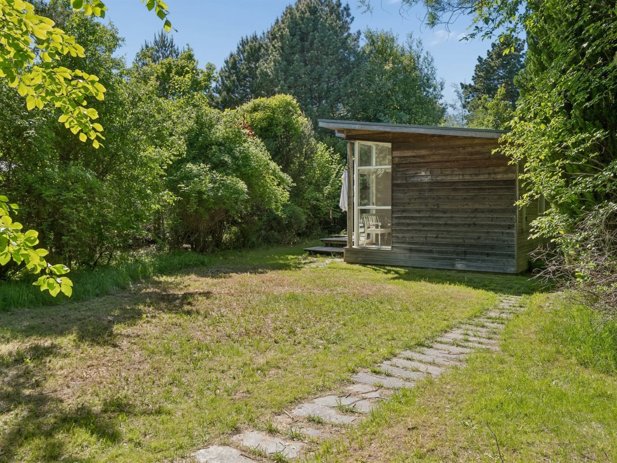 "Ellenora" - 1.7km from the sea