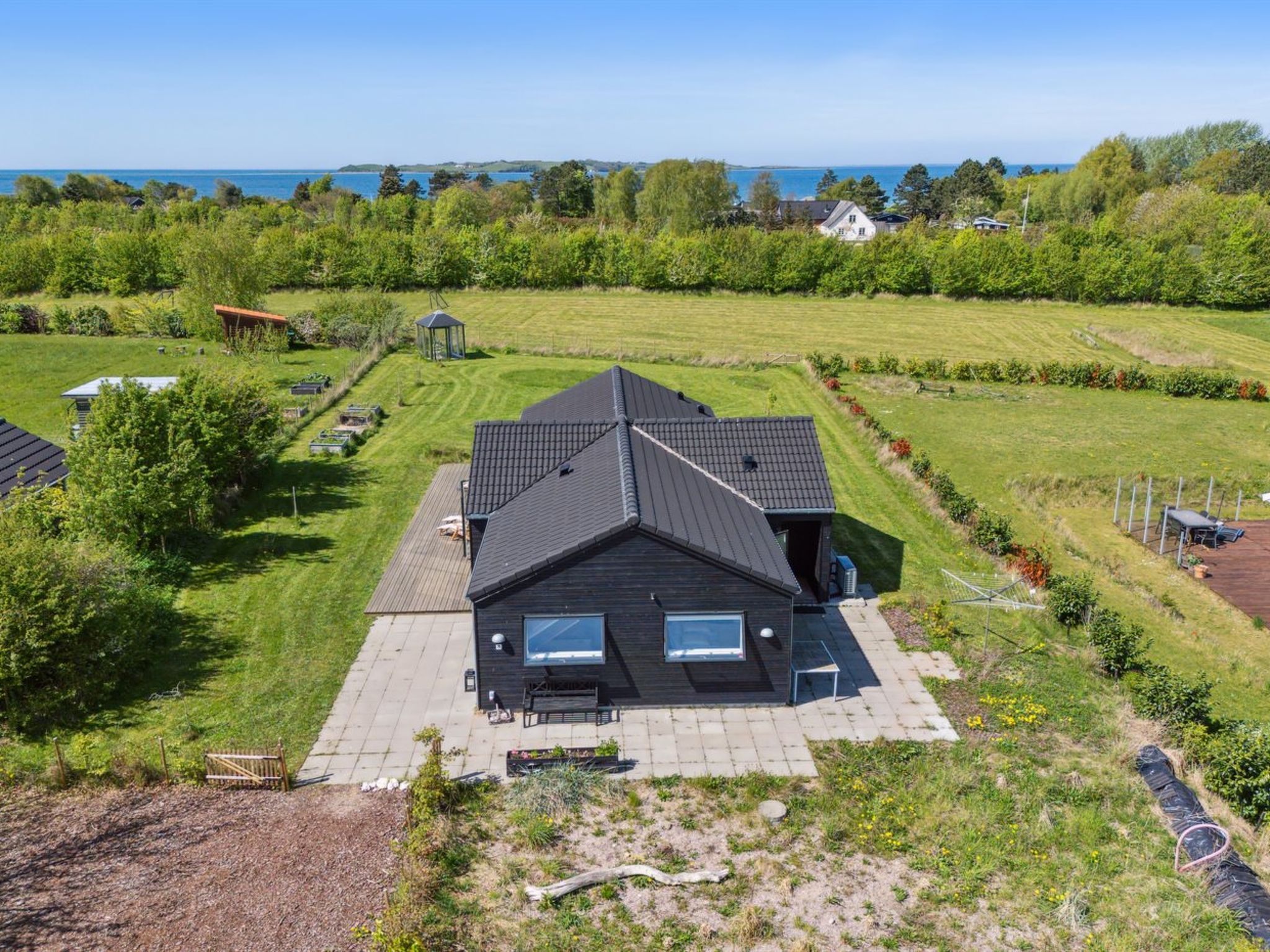 "Gregor" - 300m from the sea - Buiten