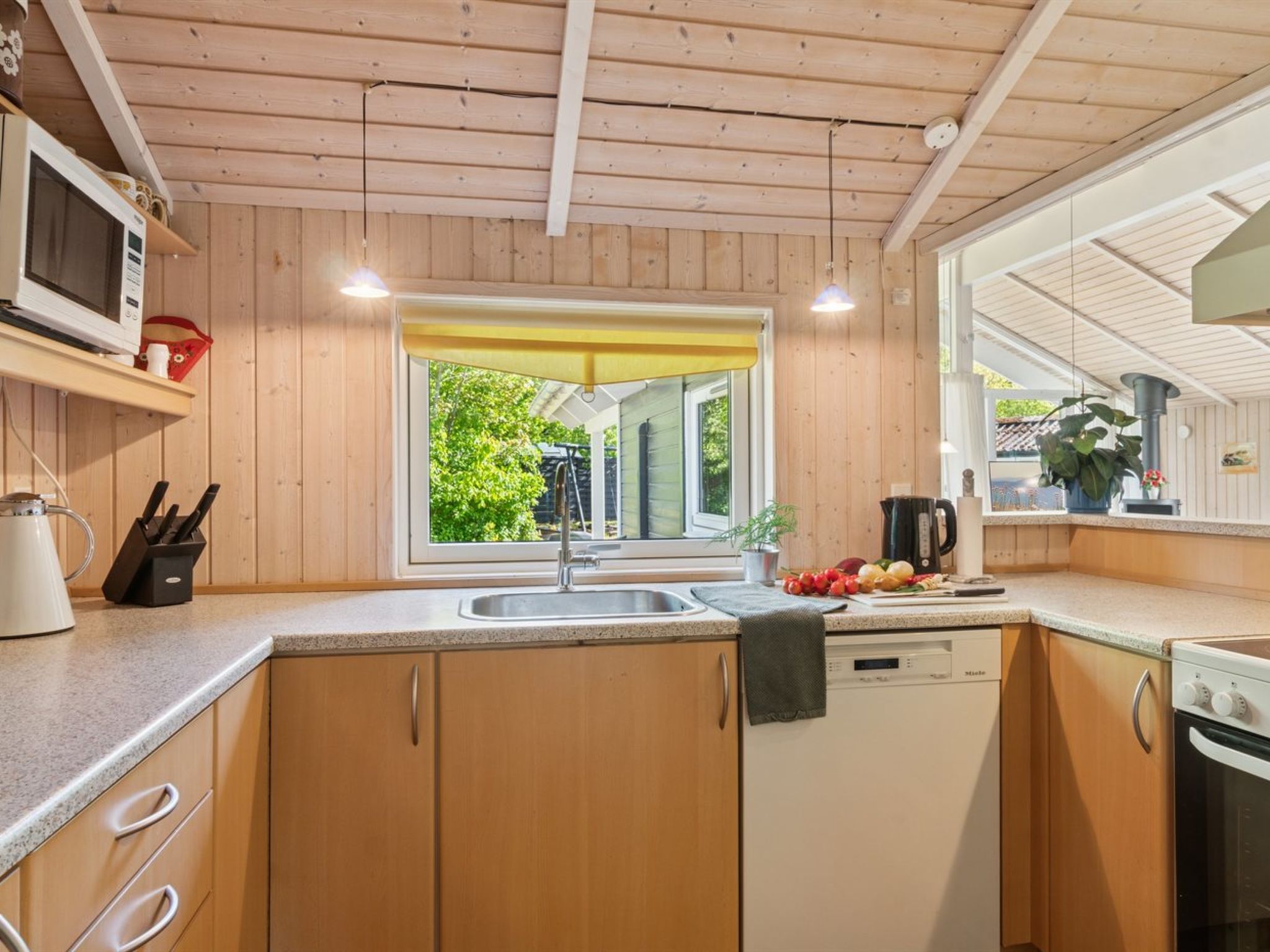"Sophi" - 425m from the sea-Inside