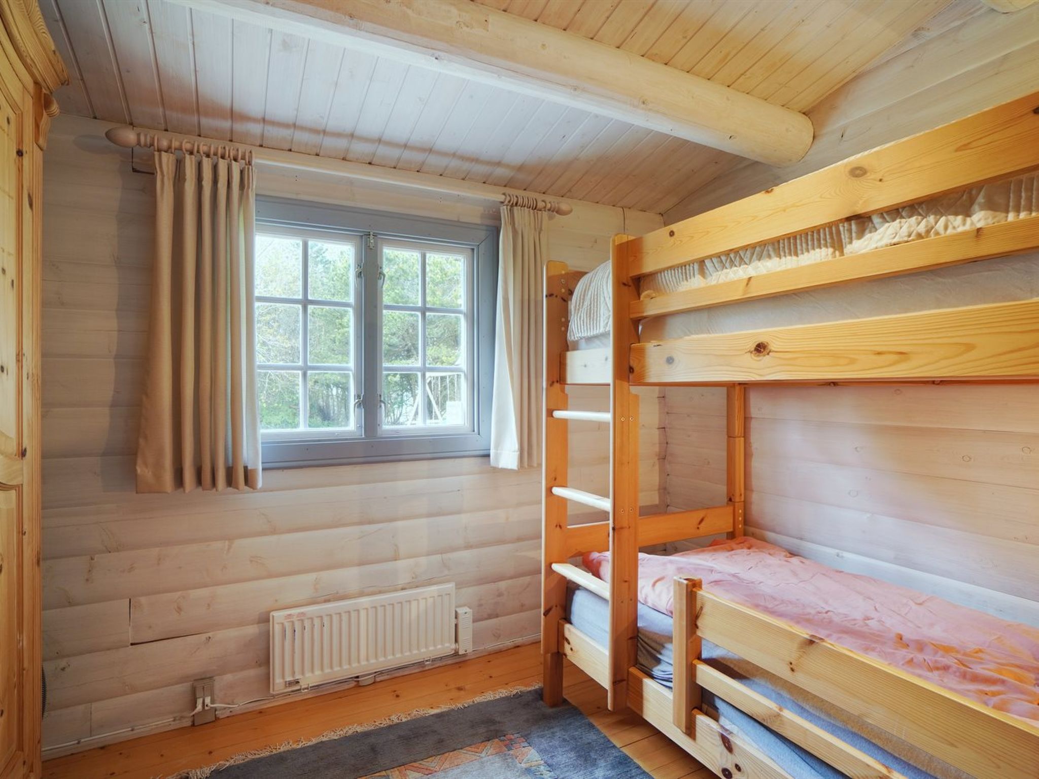 "Till" - 1.6km from the sea - Binnen