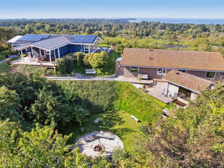 Search and Stay destination Fårevejle, Denmark from . "Bernadetta" - 1.2km from the sea in Sealand