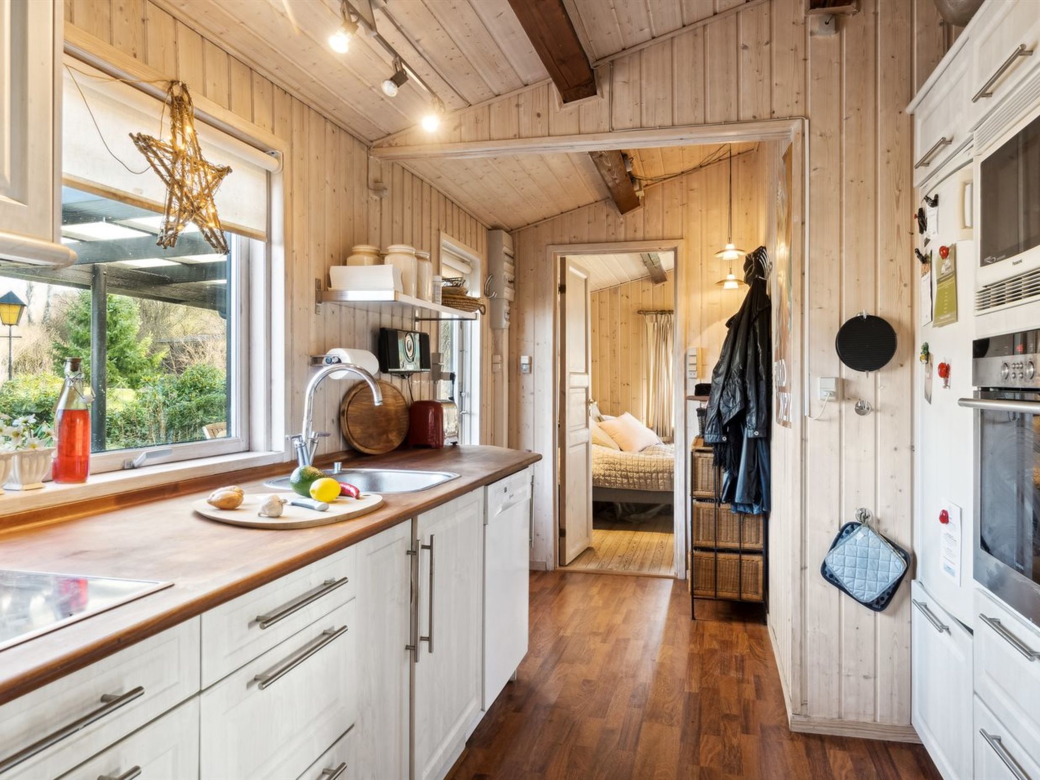 "Arlina" - 750m from the sea - Binnen