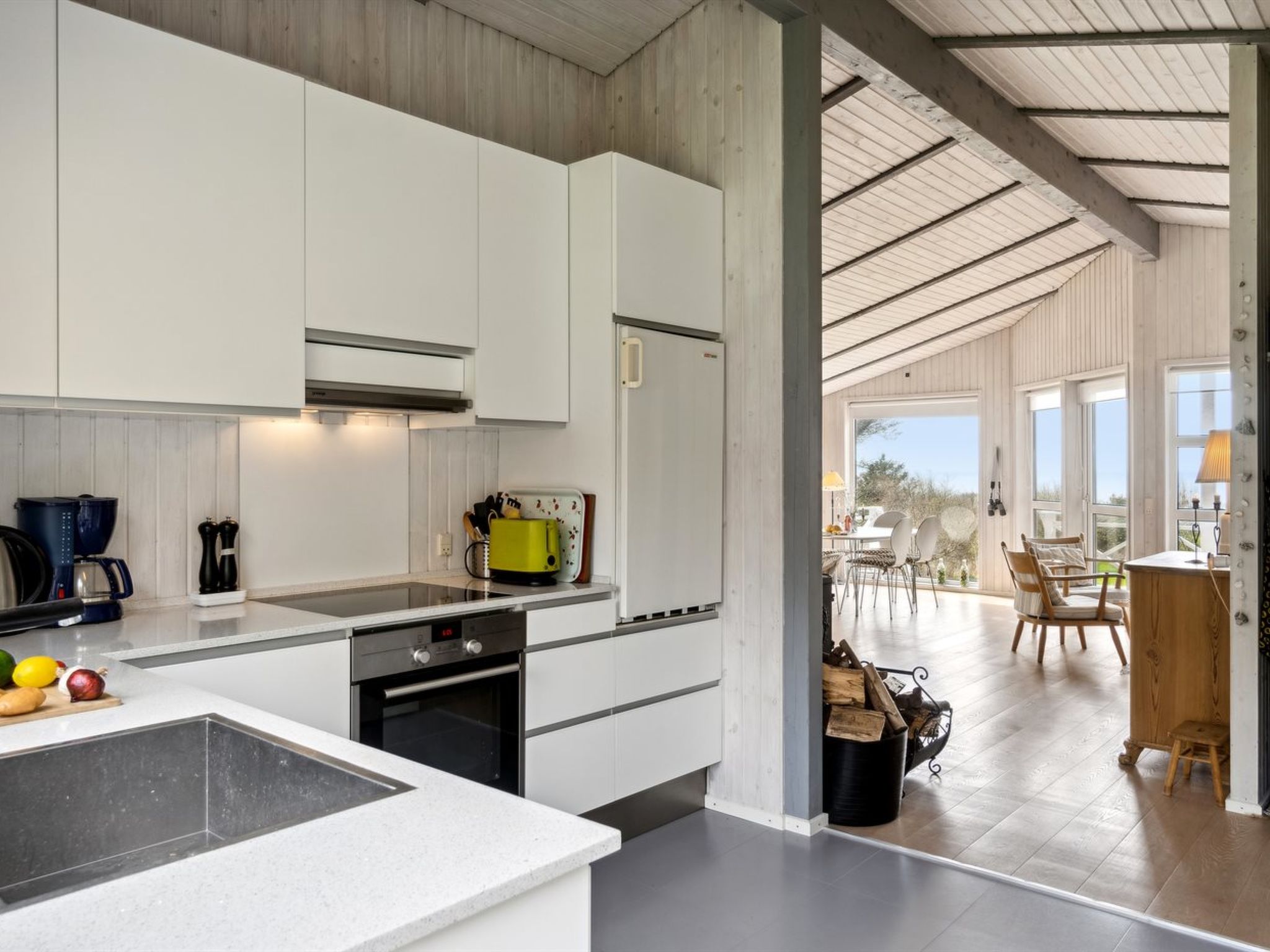 "Marius" - 30m from the sea - Inside