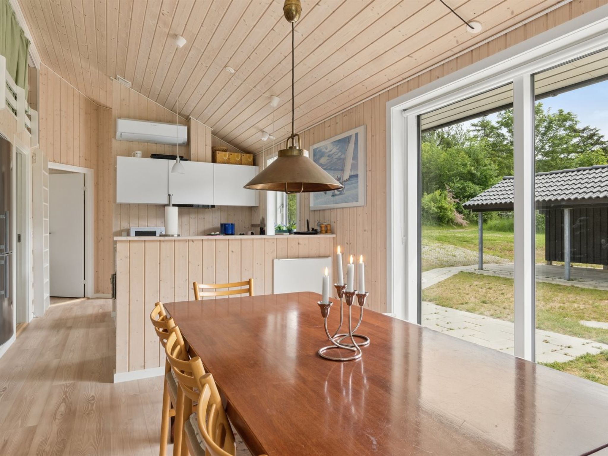 "Vojdan" - 600m from the sea - Binnen