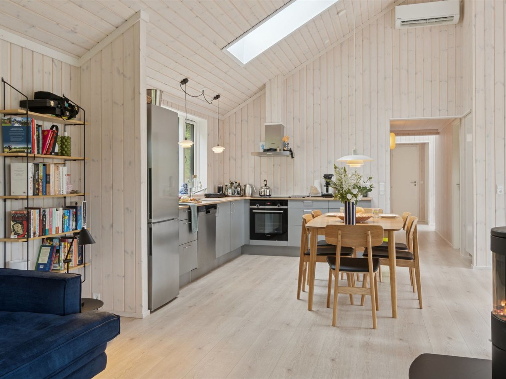 "Aggi" - 850m from the sea - Binnen