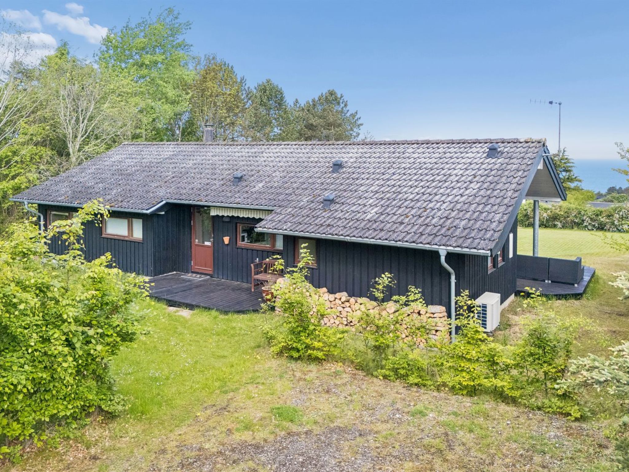"Heike" - 650m from the sea