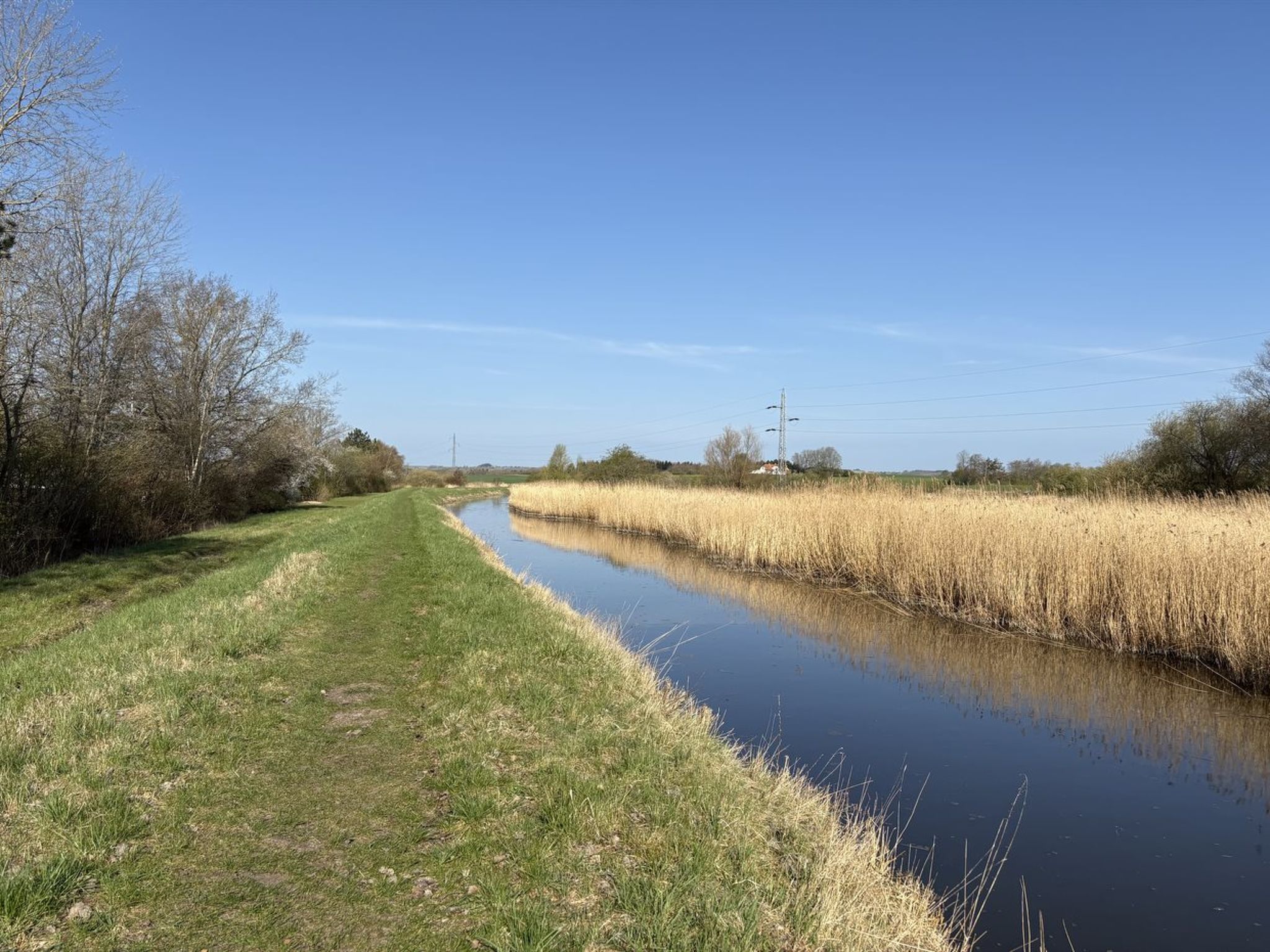 "Hotherus" -  from the sea - Buiten