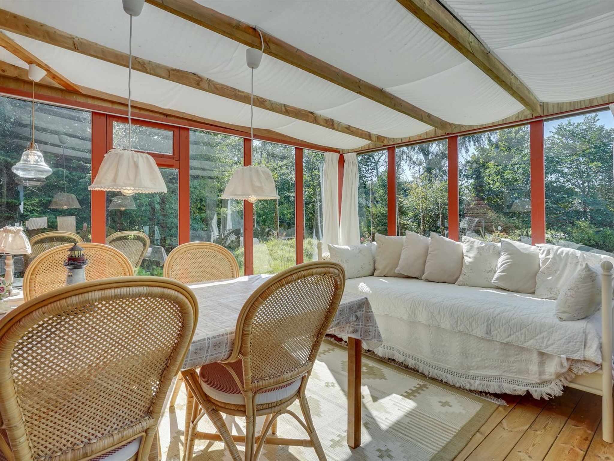 "Rahilka" - 700m from the sea - Binnen