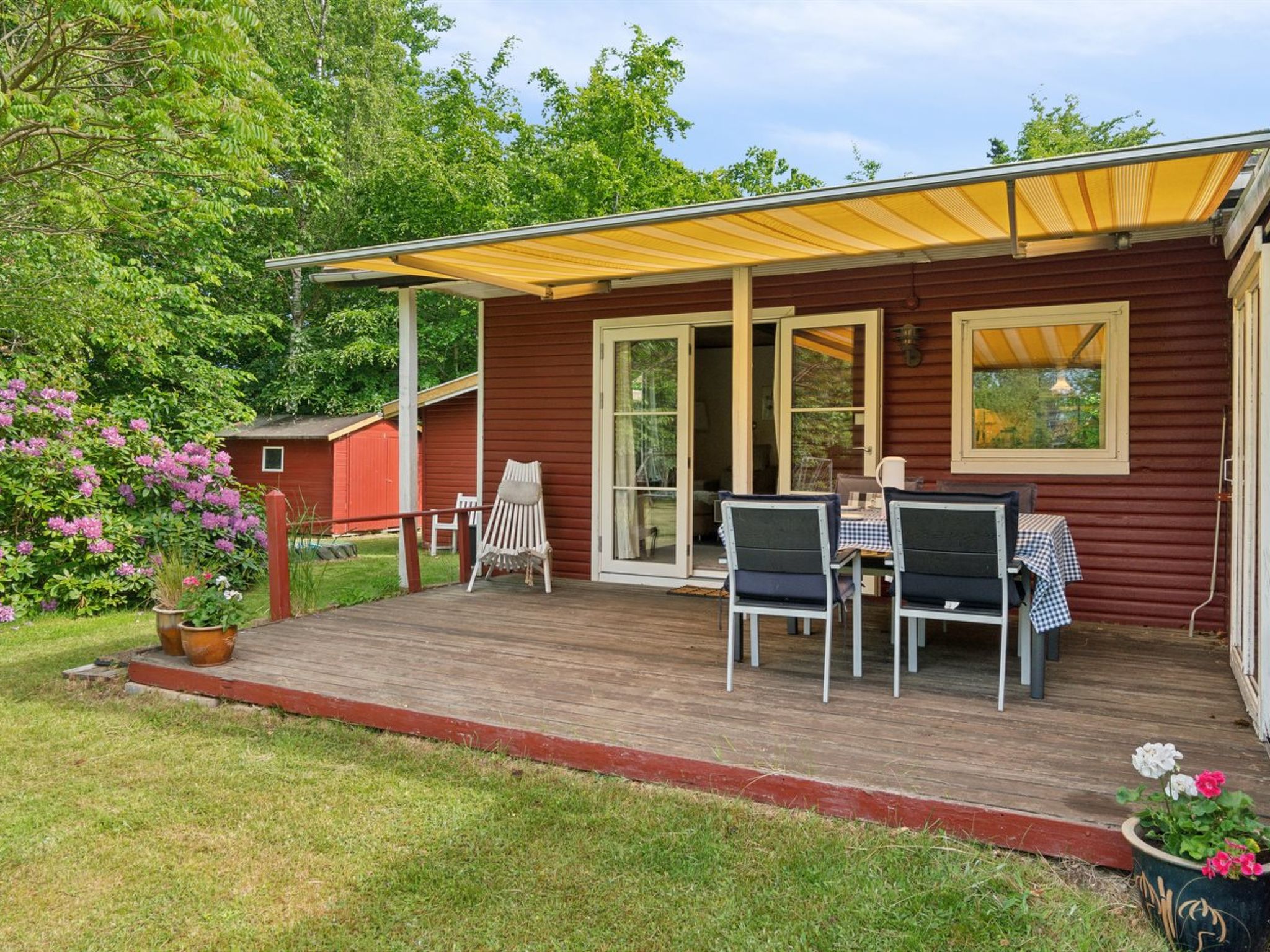 "Rahilka" - 700m from the sea - Buiten