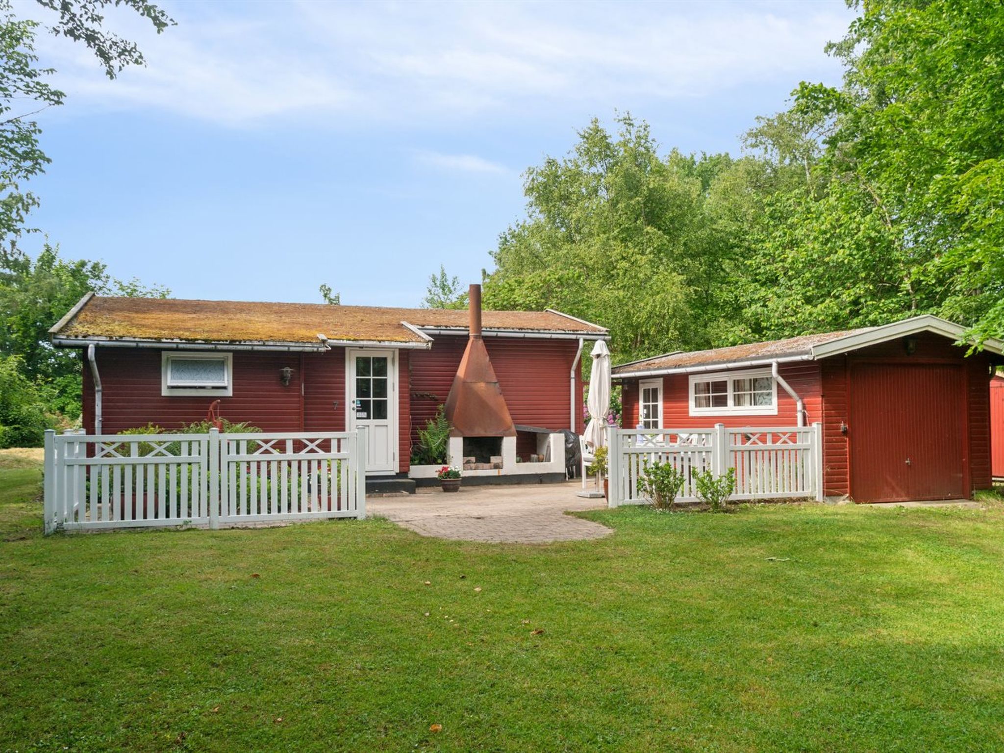 "Rahilka" - 700m from the sea - Buiten