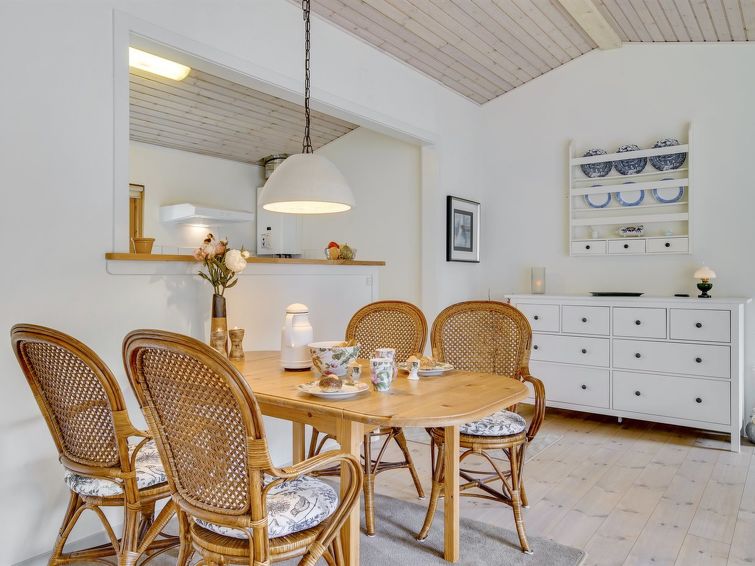 Search and Stay destination Vig, Denmark from . "Taito" - 1.1km from the sea in Sealand