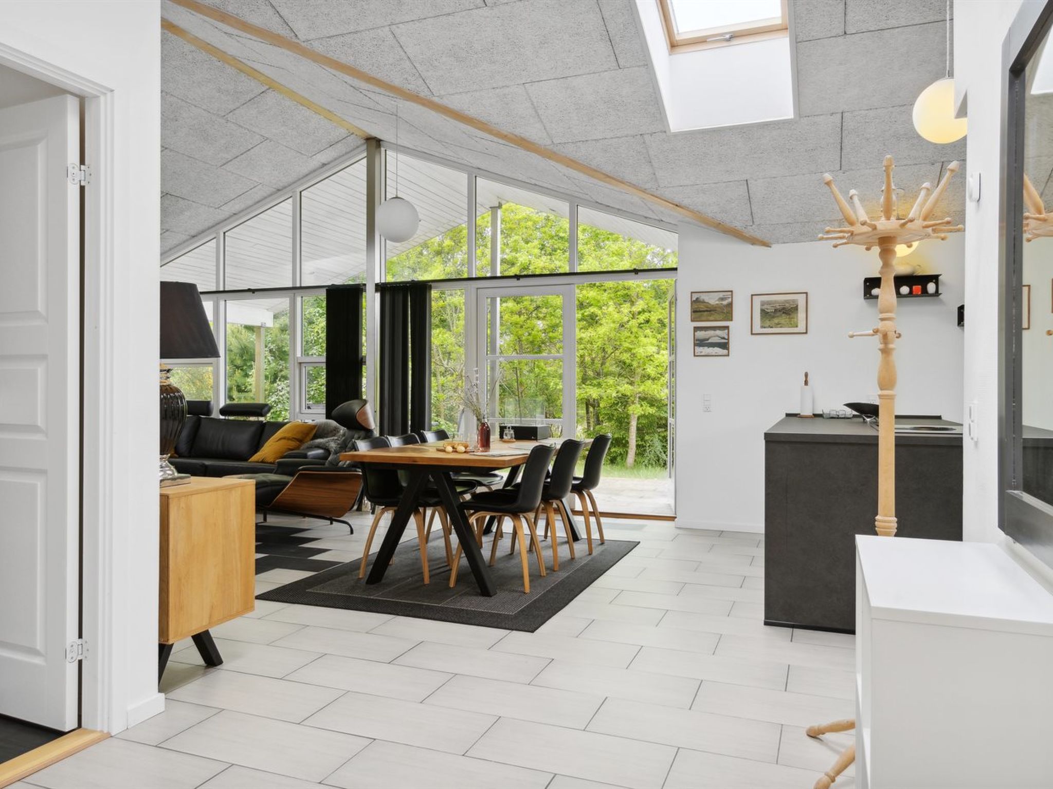 "Barth" - 950m from the sea - Binnen