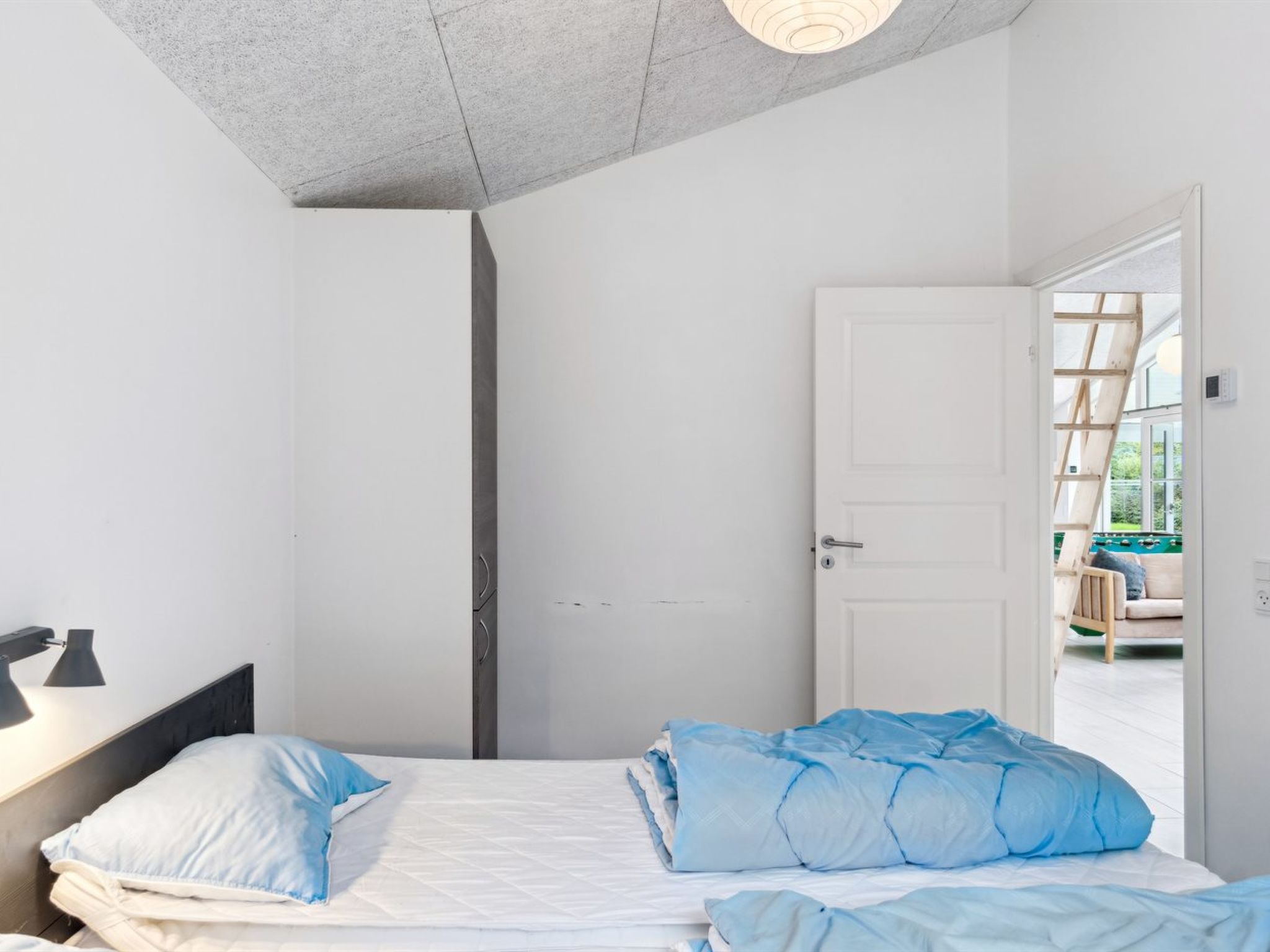 "Gisl" - 1.3km from the sea - Binnen