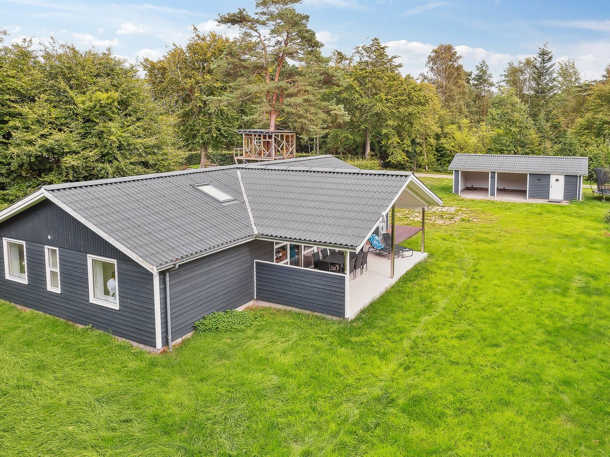 "Gisl" - 1.3km from the sea - Buiten