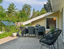 Ruime vakantiewoning Hjalmine met whirlpool op 1,4 km van zee in Vig - thumbnail 6