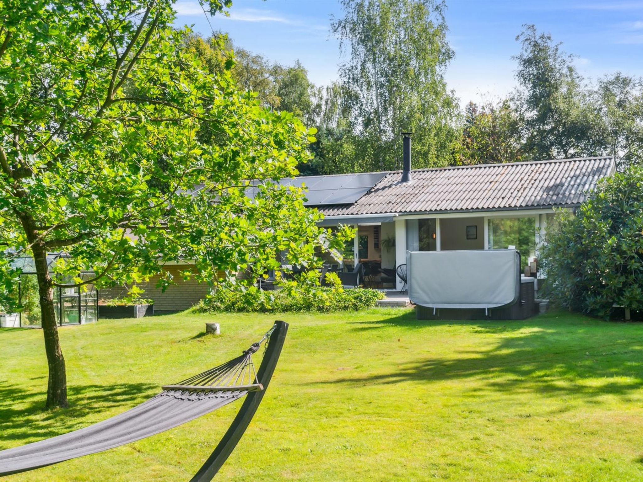 "Hjalmine" - 1.5km from the sea - Buiten