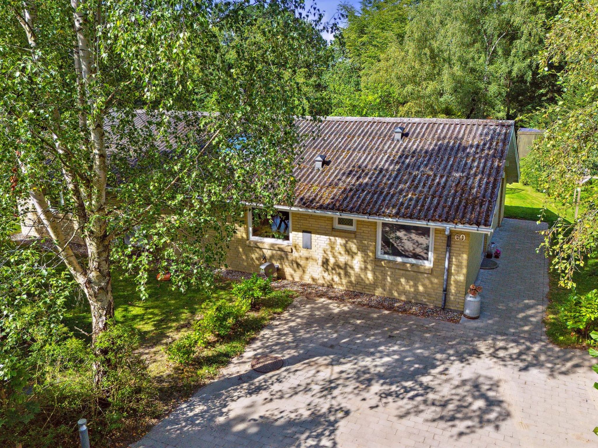 "Hjalmine" - 1.5km from the sea - Buiten
