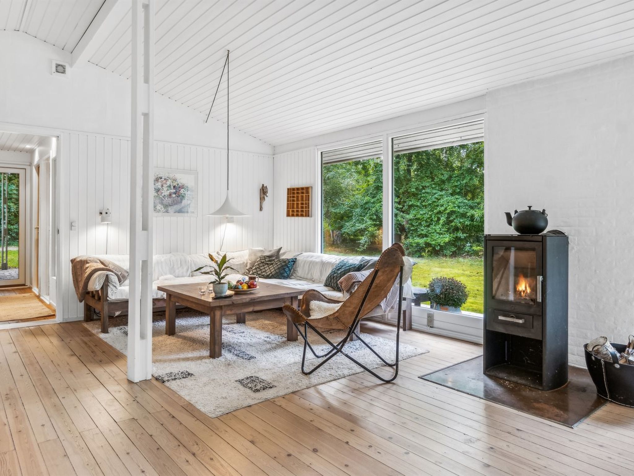 "Arto" - 1.2km from the sea - Binnen
