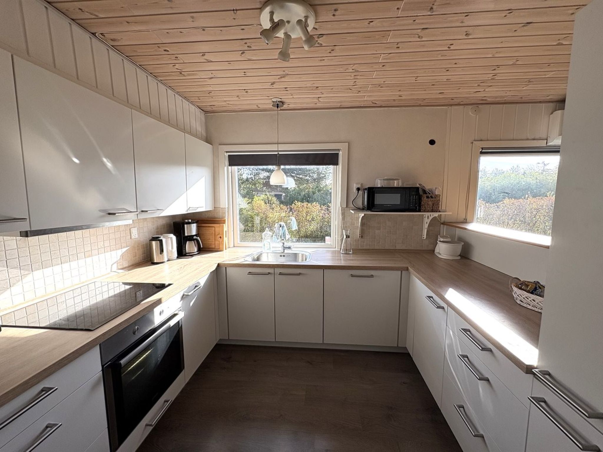 "Haralde" - 1.4km from the sea