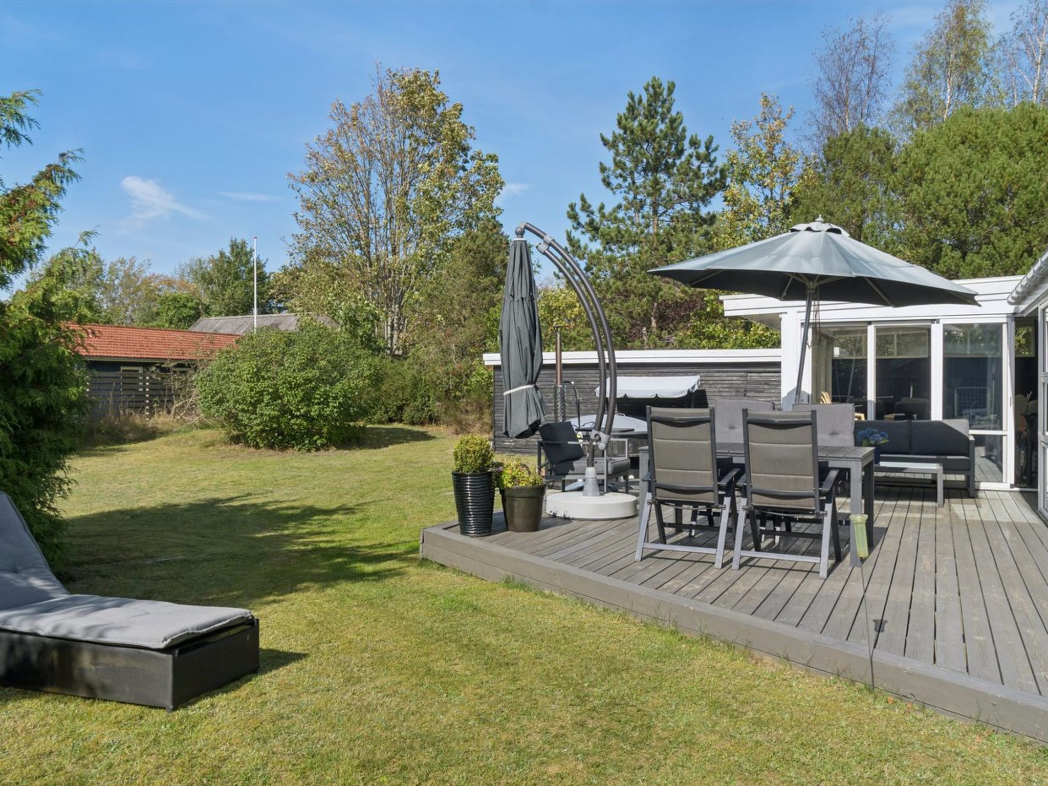 "Haralde" - 1.4km from the sea — Terrace (2 of 24)