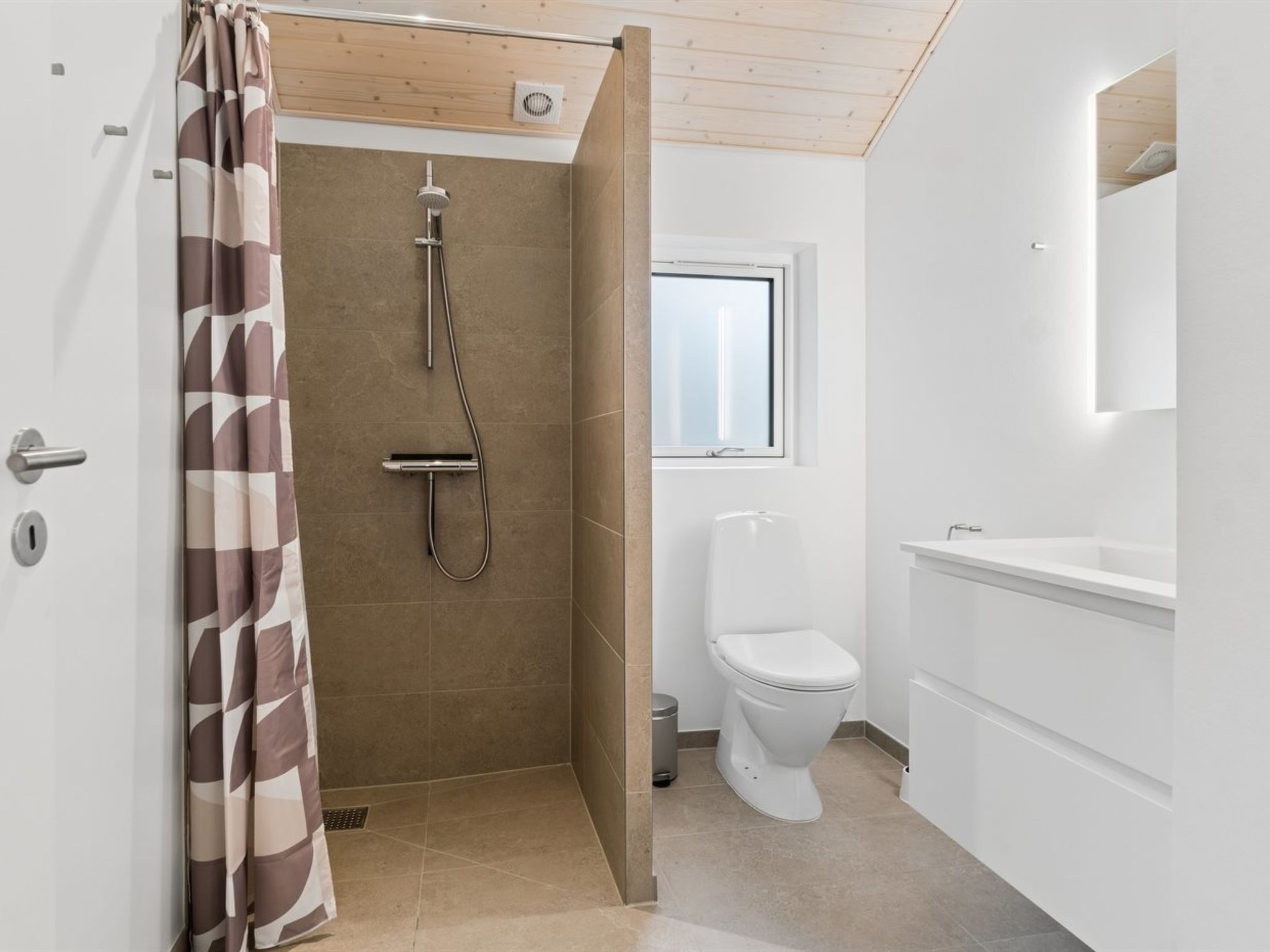Maison "Zelma" - 1.5km from the sea – Salle de bains, photo 19 sur 33