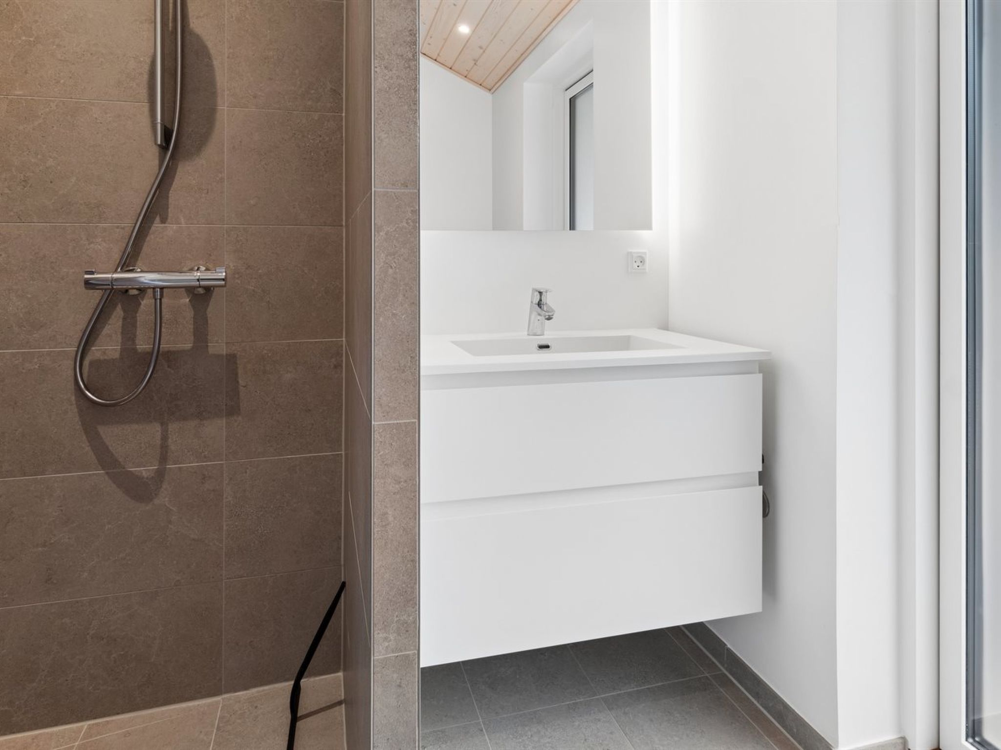 Maison "Zelma" - 1.5km from the sea – Salle de bains, photo 22 sur 33