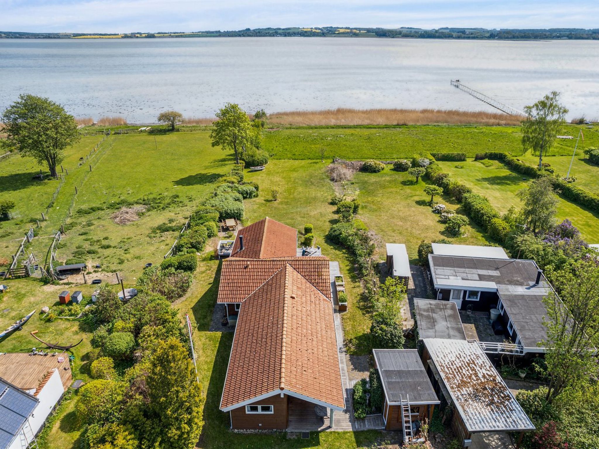 "Brunman" - 10m to the fjord - Buiten