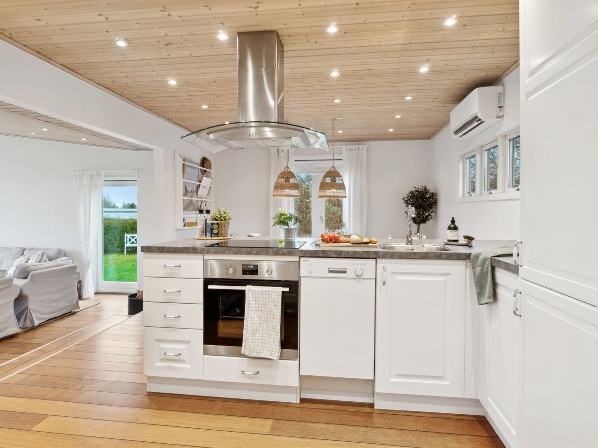 "Eero" - 175m to the fjord-Binnen