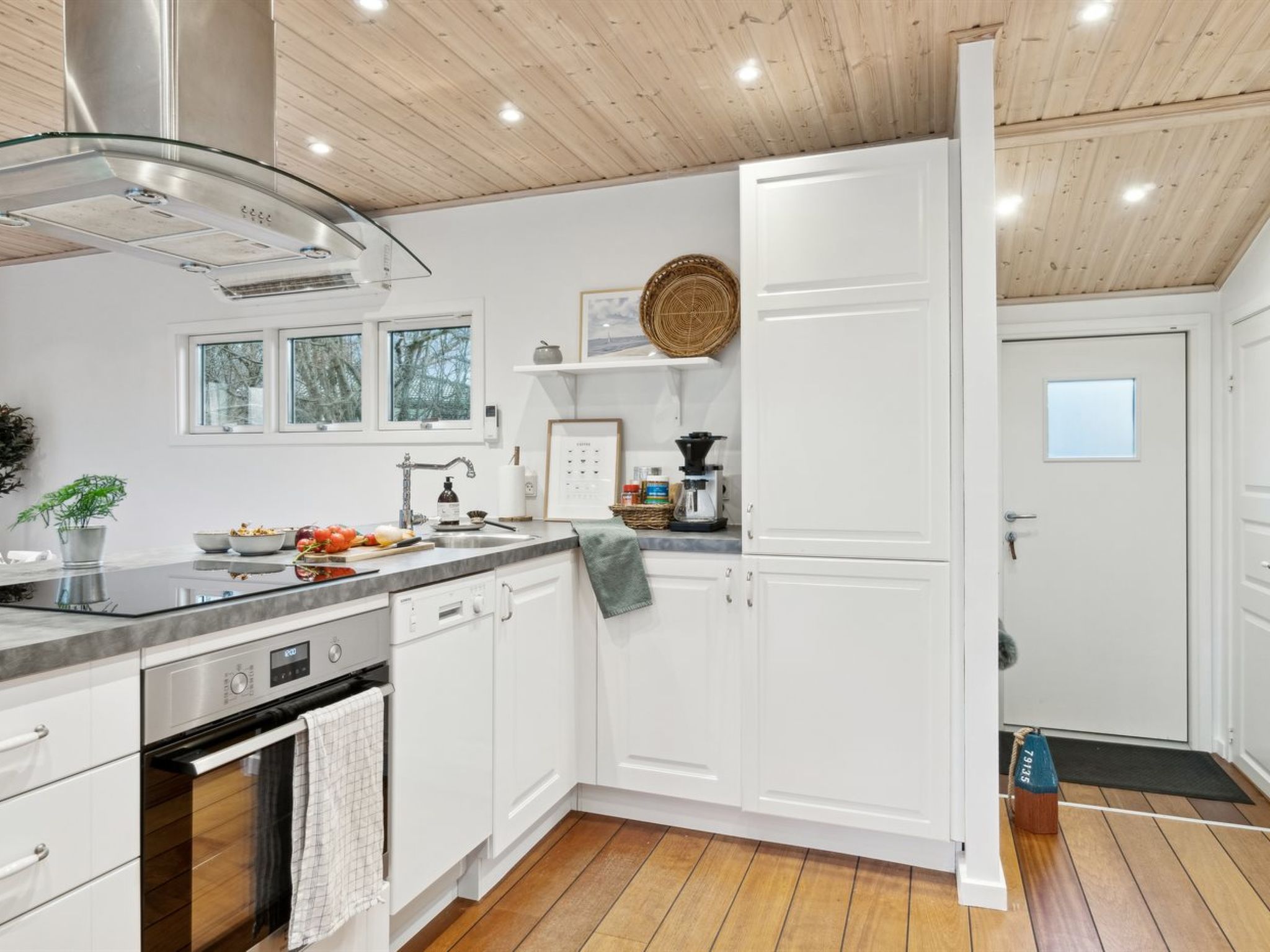 "Eero" - 175m to the fjord-Binnen