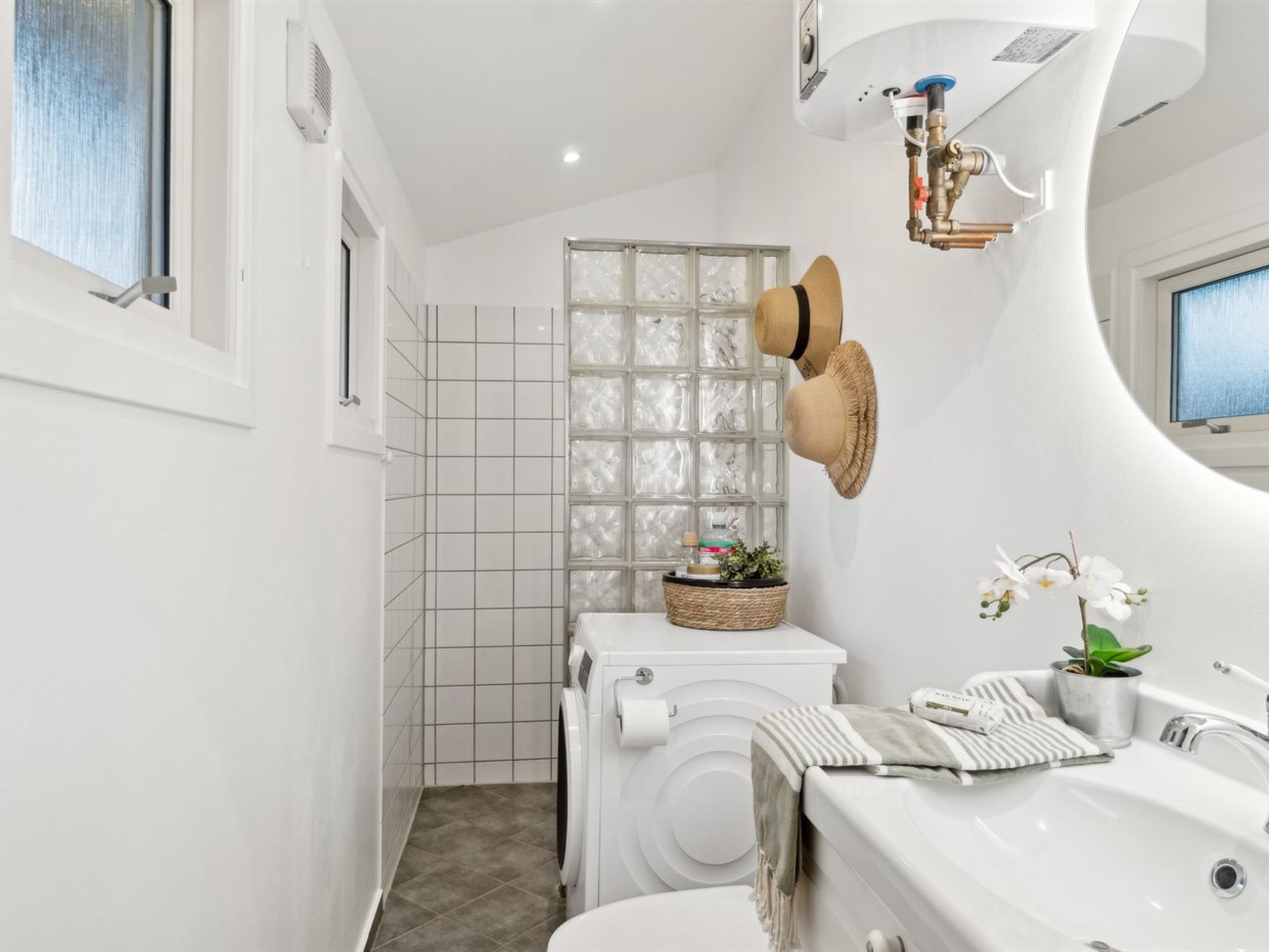 "Eero" - 175m to the fjord-Binnen