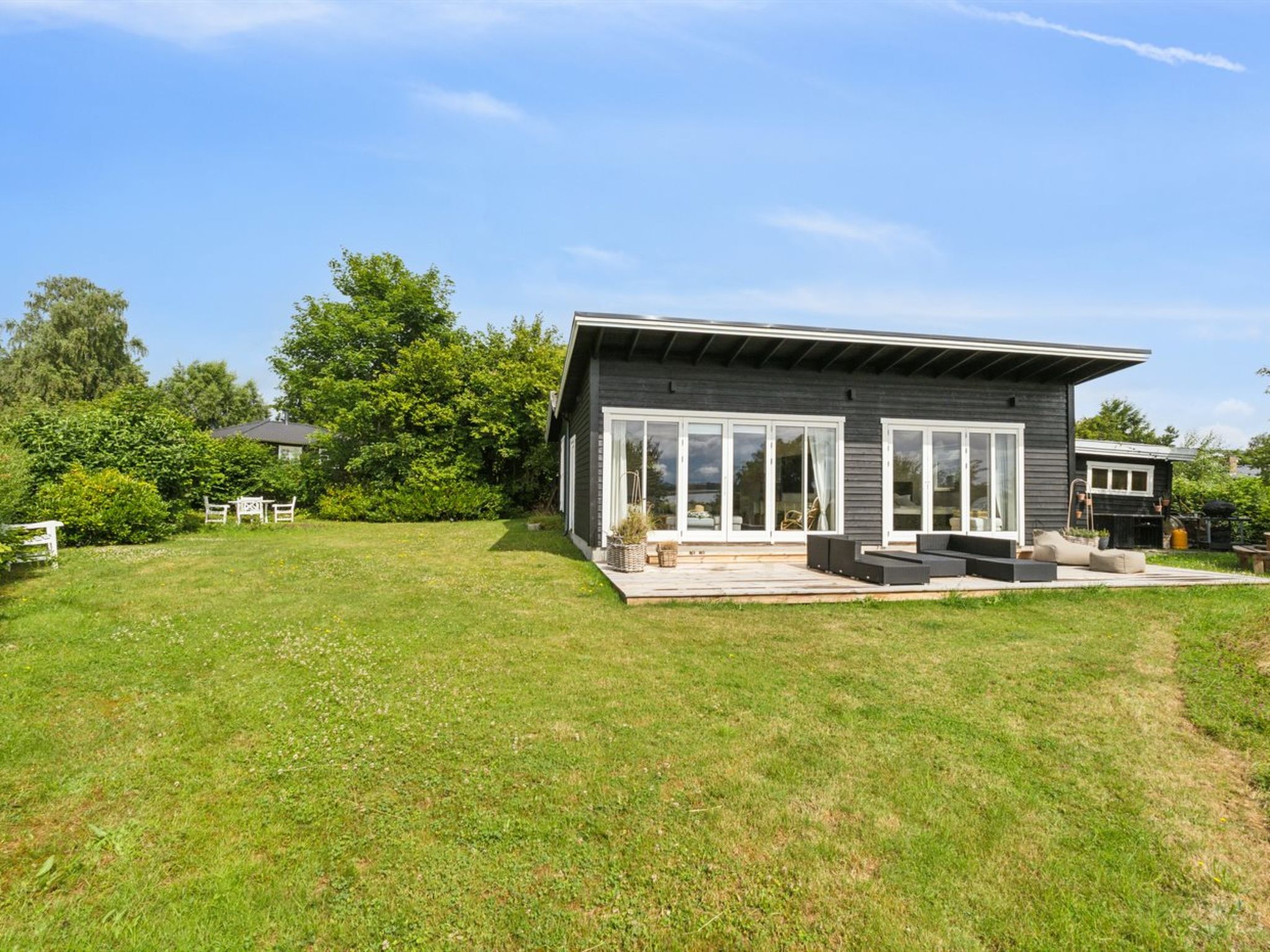 "Eero" - 175m to the fjord-Buiten