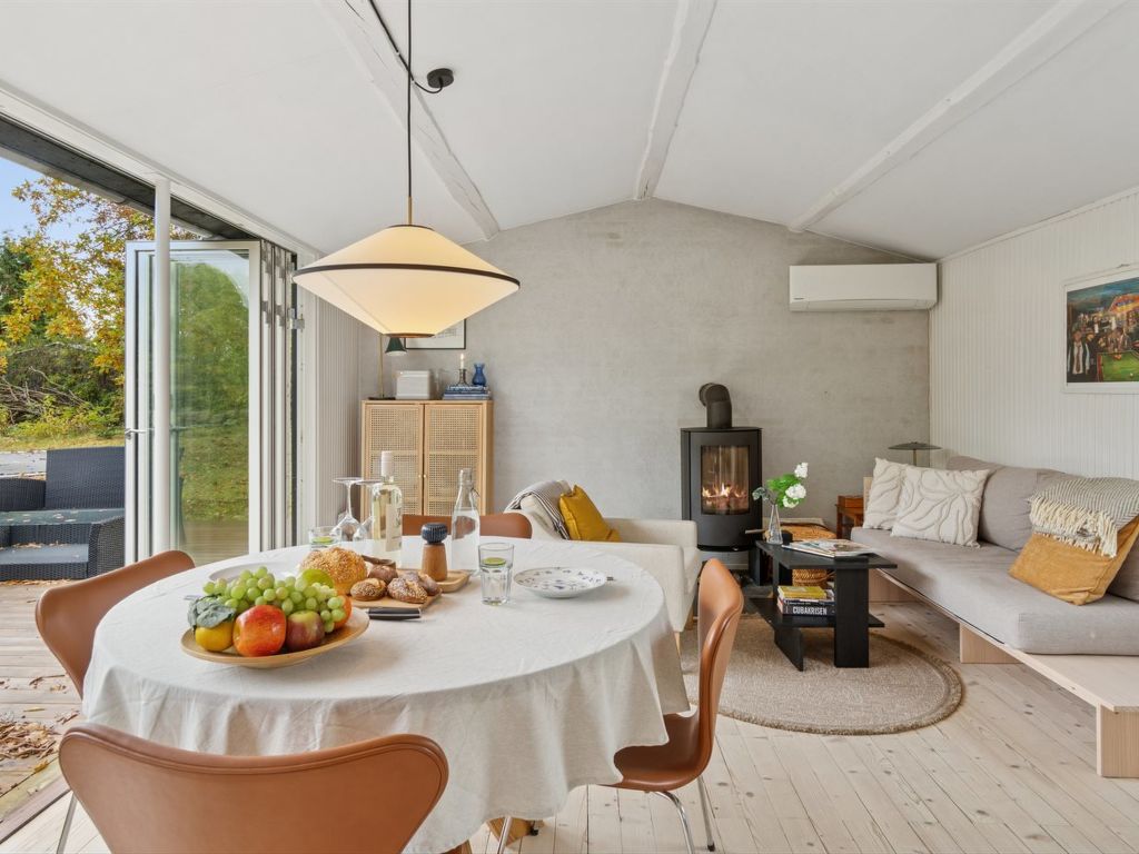 'Gun' - 300m to the fjord