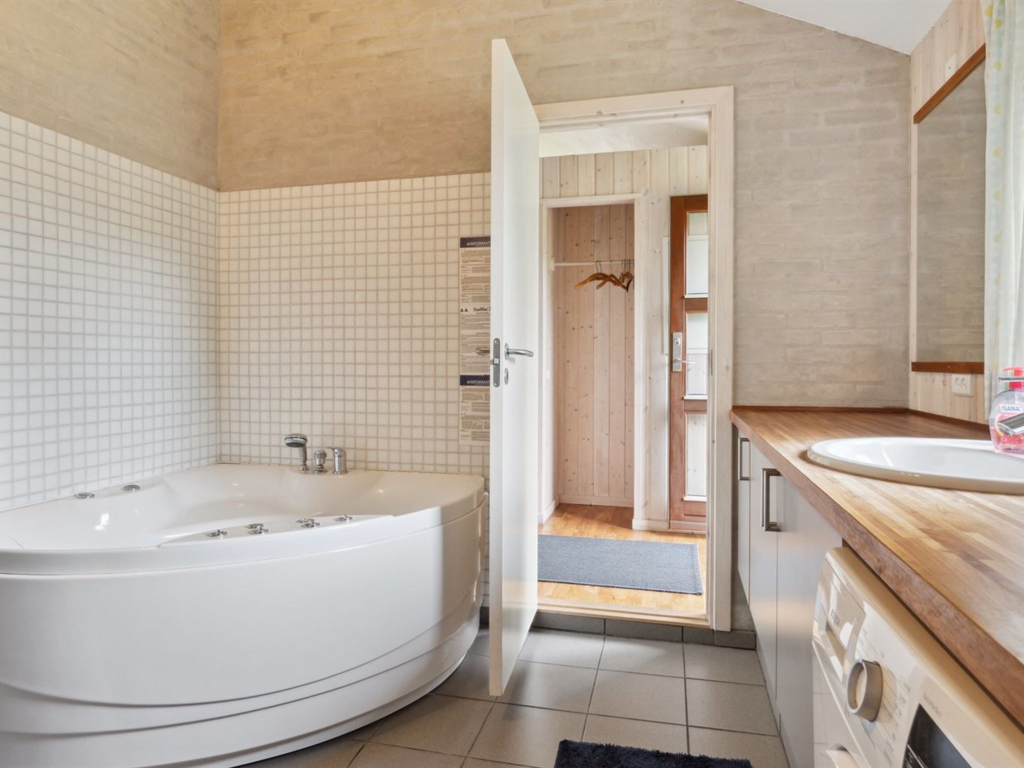"Wilgrib" - 400m from the sea - Drinnen